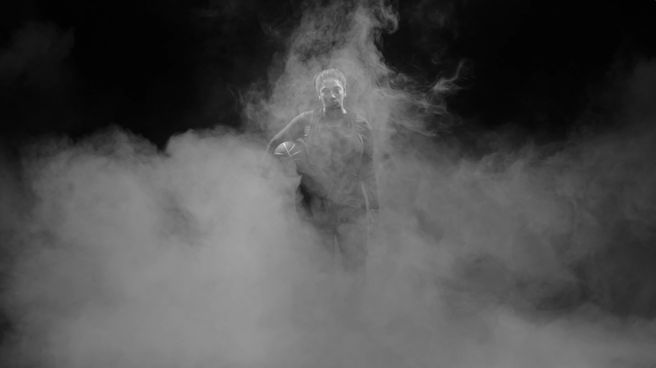  A sportswoman stands surrounded by smoke in this video for WHO by Edinburgh based video, animation and VFX studio Heehaw. 