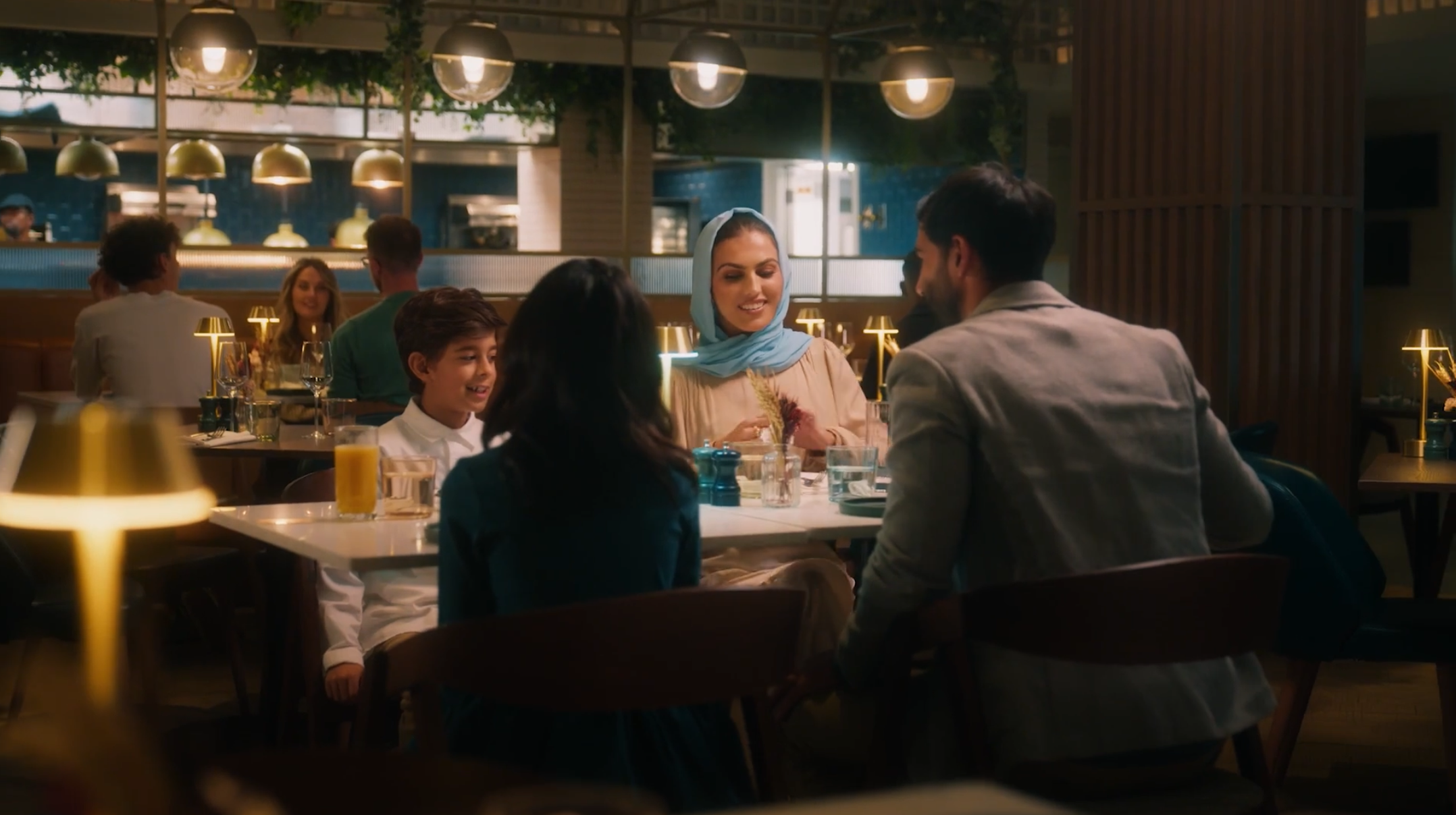  A family eat a dinner together in a Dubai hotel in this video for Hilton Hotels by Edinburgh based video, animation and VFX studio Heehaw. 