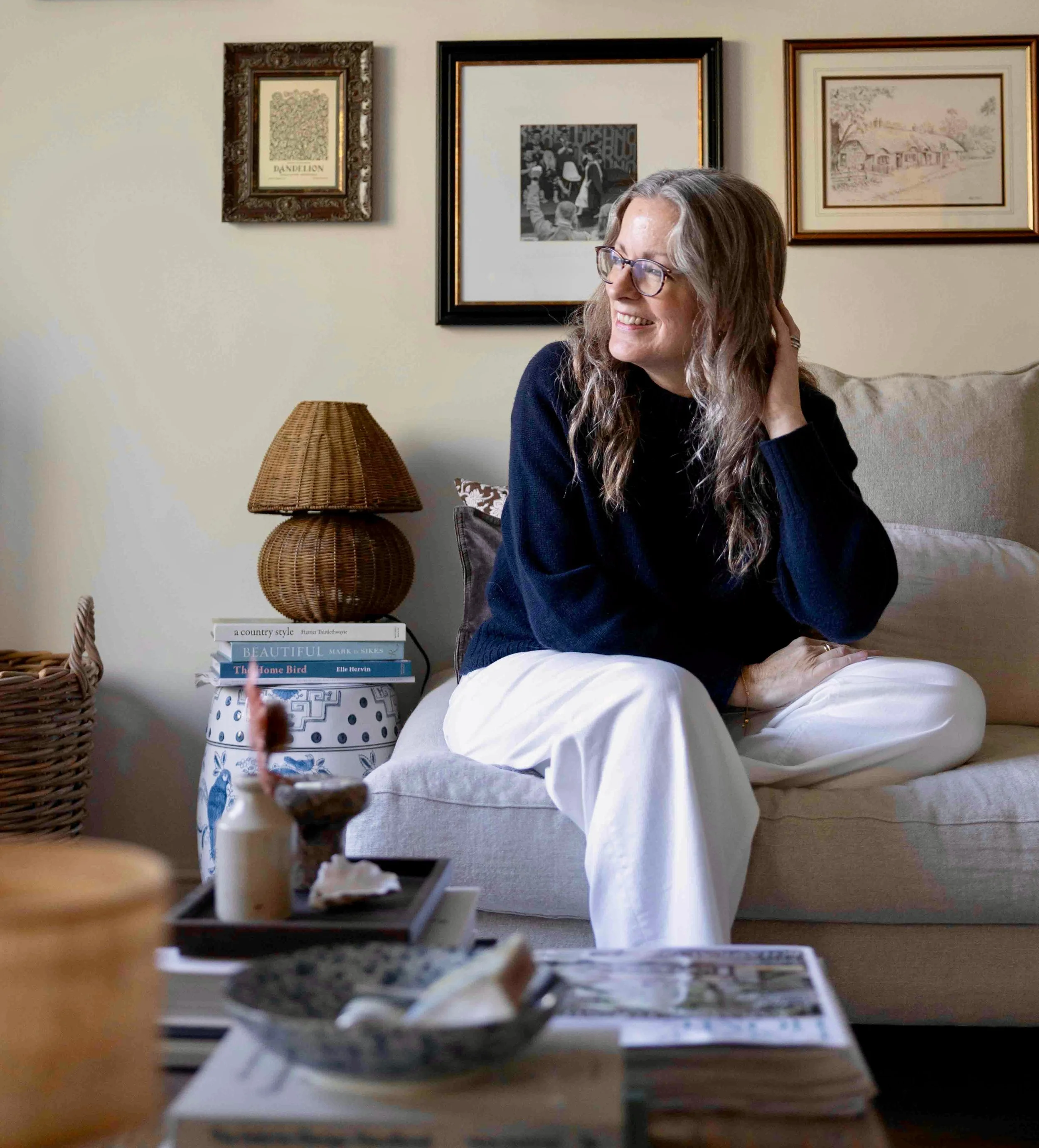 amanda start navy jumper white jeans everyday staples
