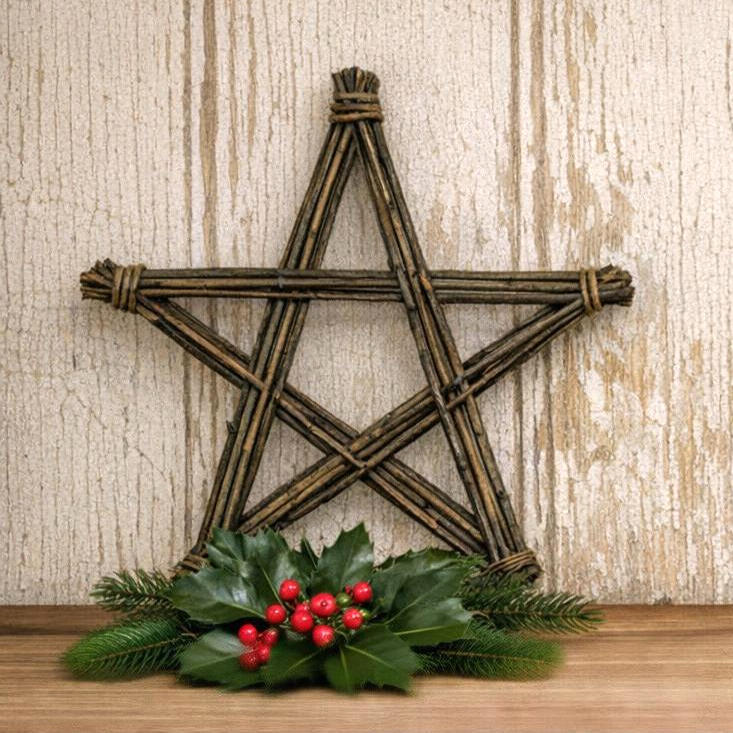 willow+star with holly.png
