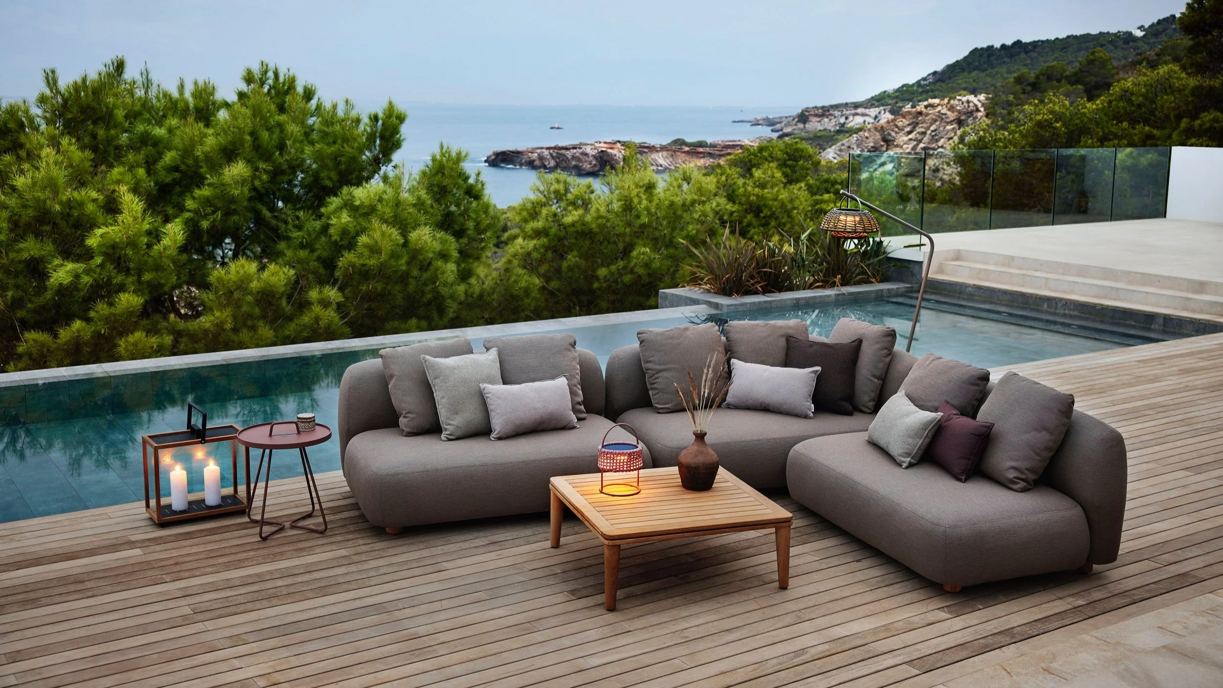 Capture+lounge+%283%29.jpg