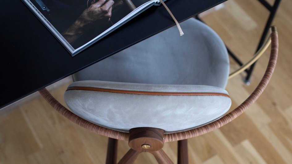 OvergaardDyrman-CircleDiningChair-Vienna-Velvet-11.jpg