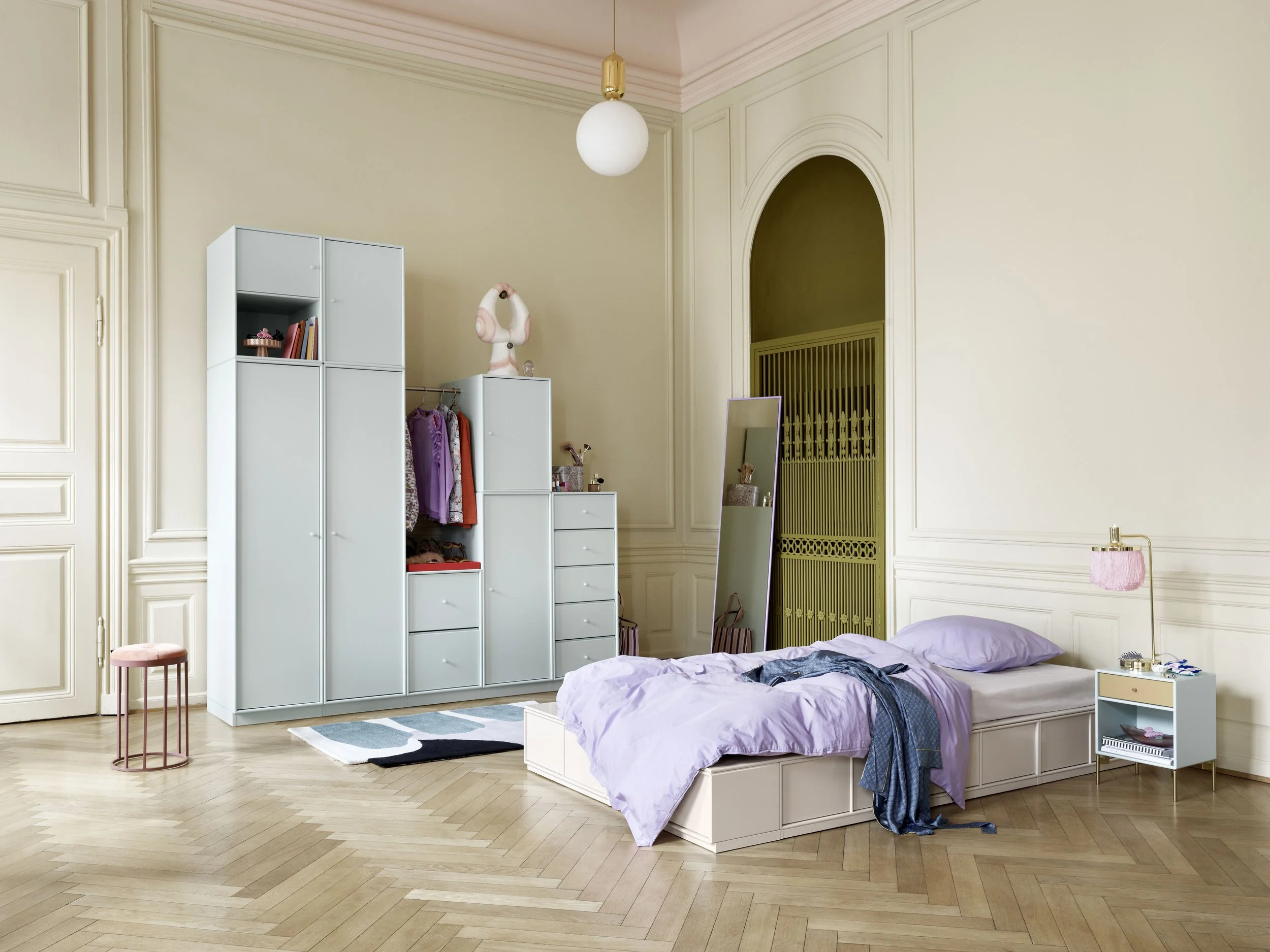 Montana_Home19_20_GB_Bedroom_System_Wardrobe_Mist_Oat_W.jpg