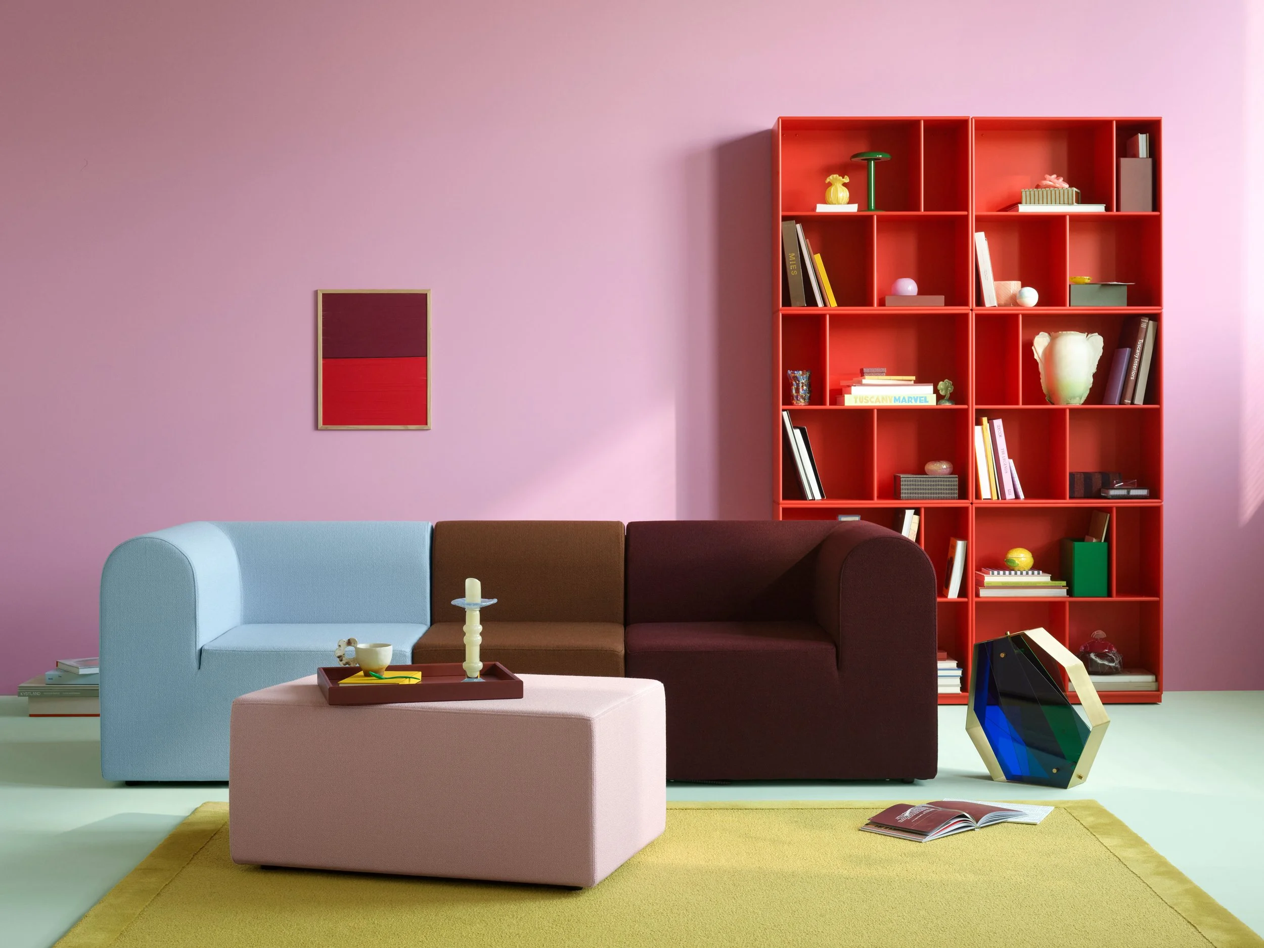 Montana_Home_25_26_ParadigmSofa_Vidar_READ_Rosehip_W.jpg