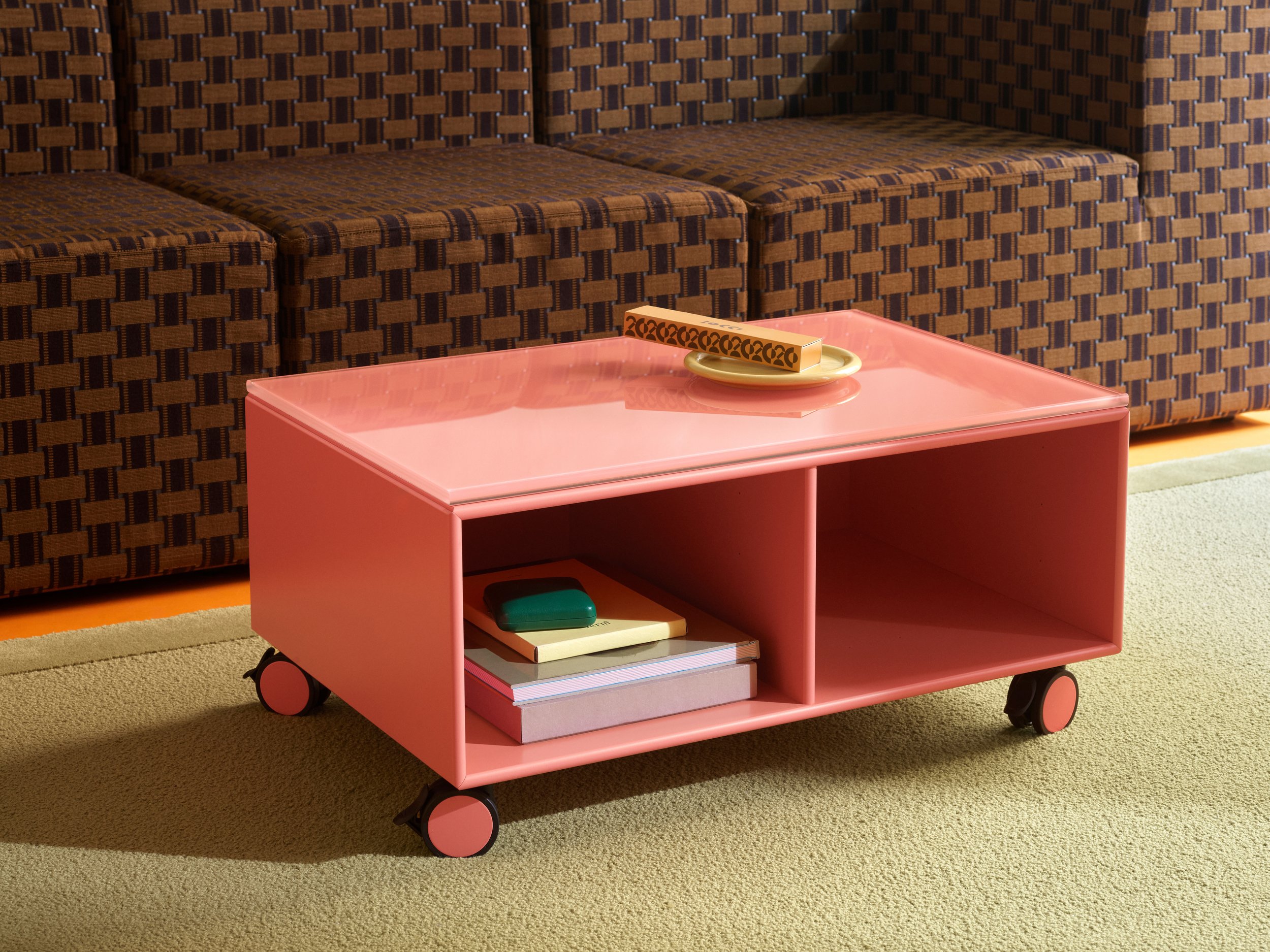 Montana_Home_25_26_ParadigmSofa_Zade_Rhubarb_Detail_02_W.jpg