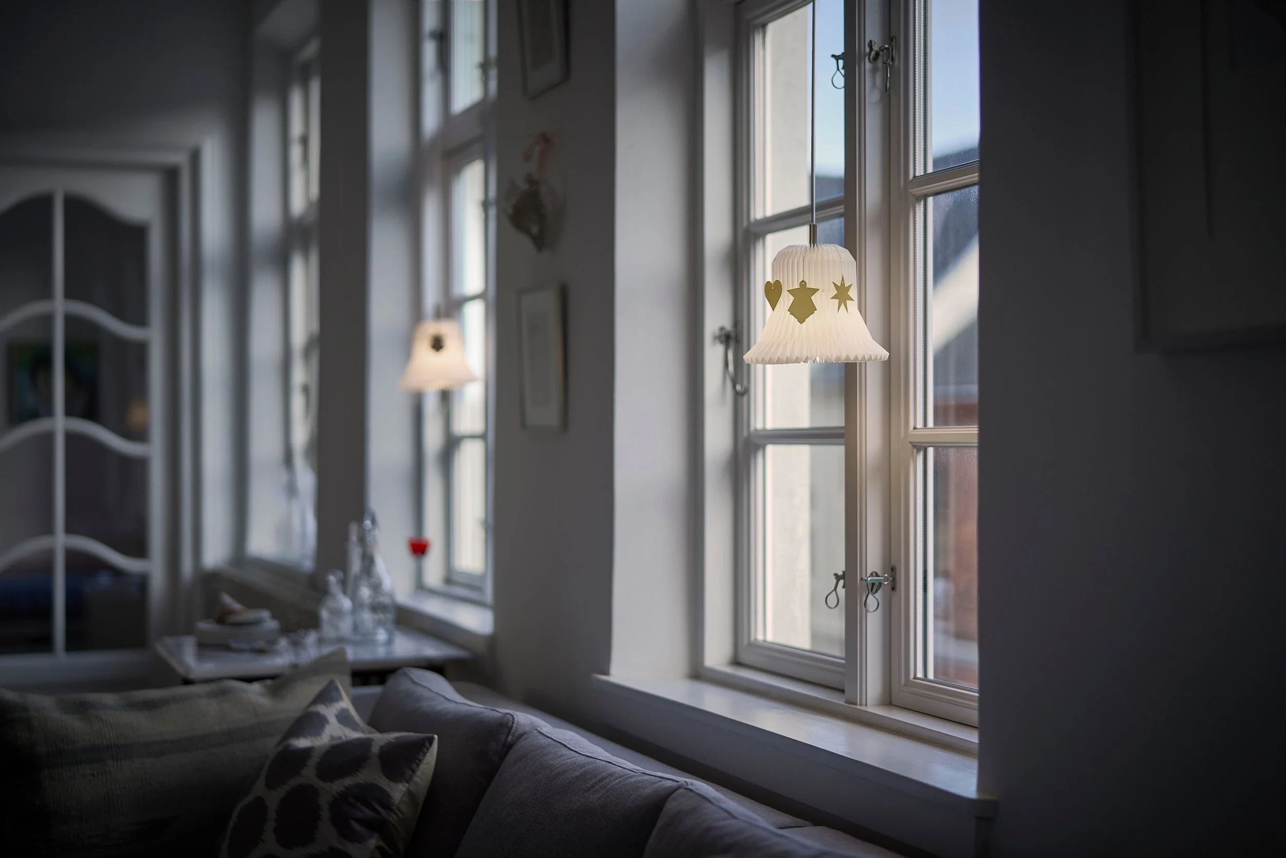 LeKlint193_Love&Light_christmas_bell_lifestyle1.jpg