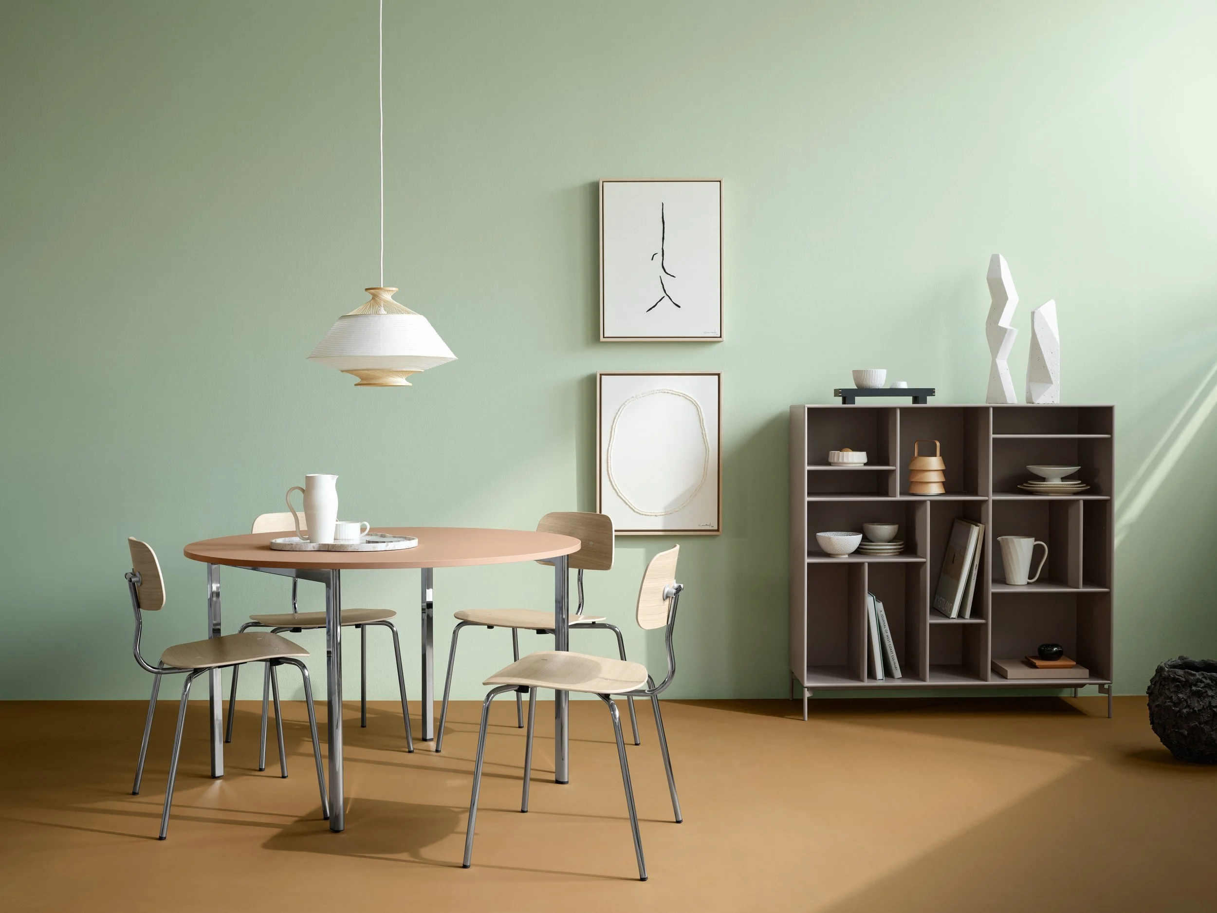 Montana_Home_25_26_MoserTable_Kevi_Oak_MontanaMega_Truffle_W.jpg