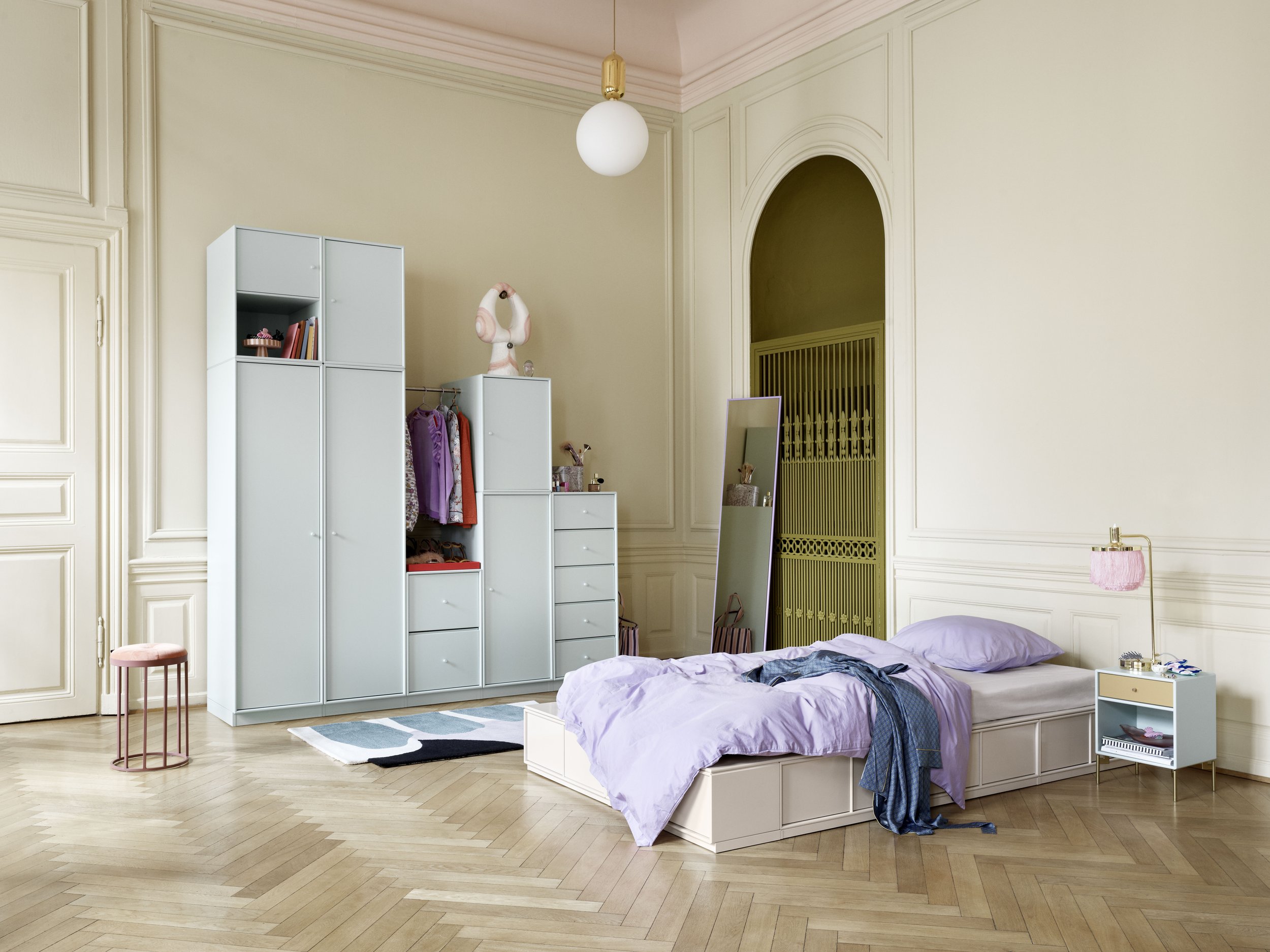 Montana_Home19_20_GB_Bedroom_System_Wardrobe_Mist_Oat_W.jpg