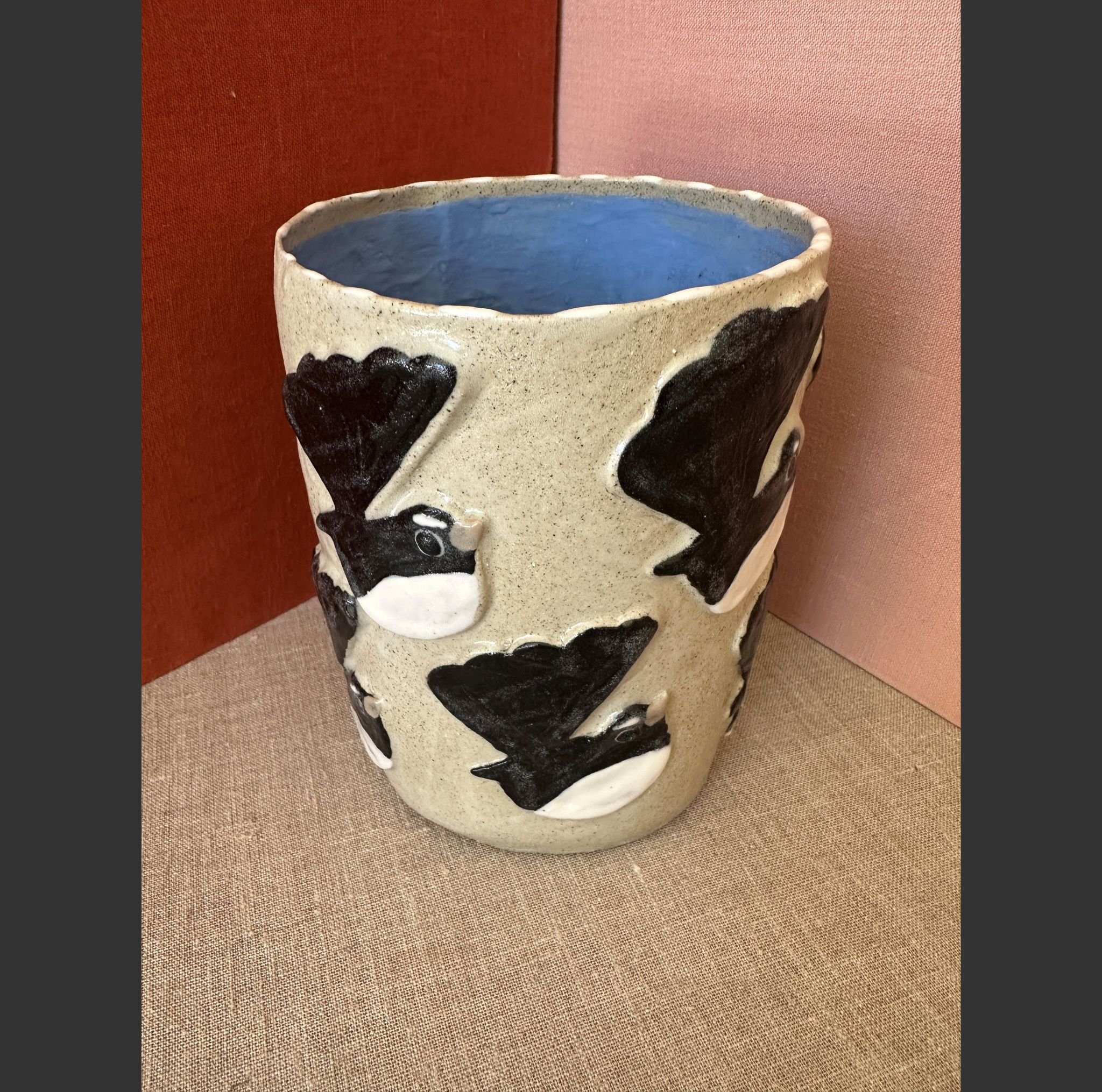 Hannah Goggs willie wagtail vase.jpg