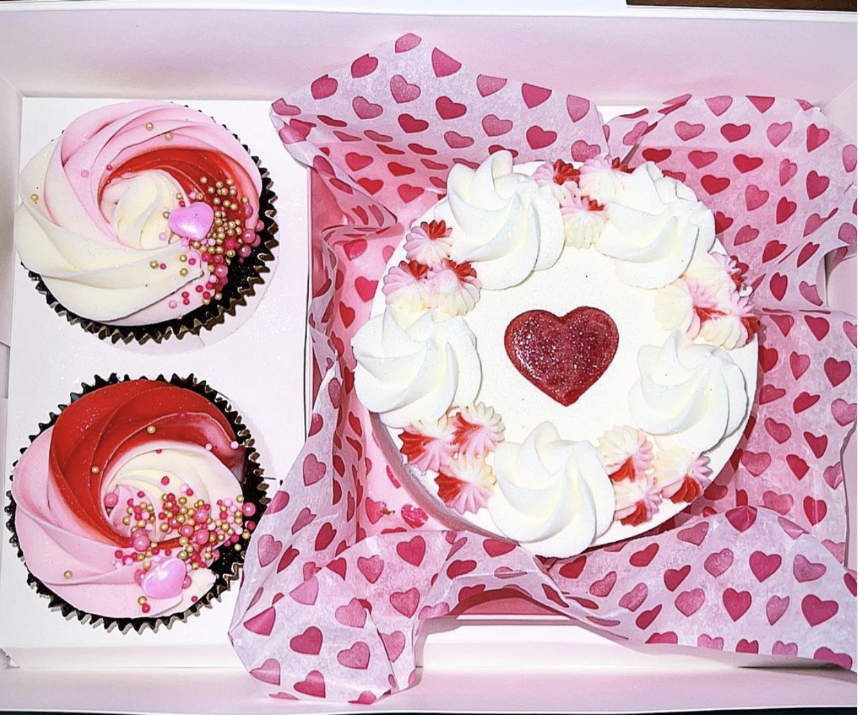 SimasBaking_Valentine’s special dessert box - Mini vanilla cake wrapped with Swiss vanilla buttercream and 2 chocolate chips cupcakes topped with Swiss vanilla buttercream.png