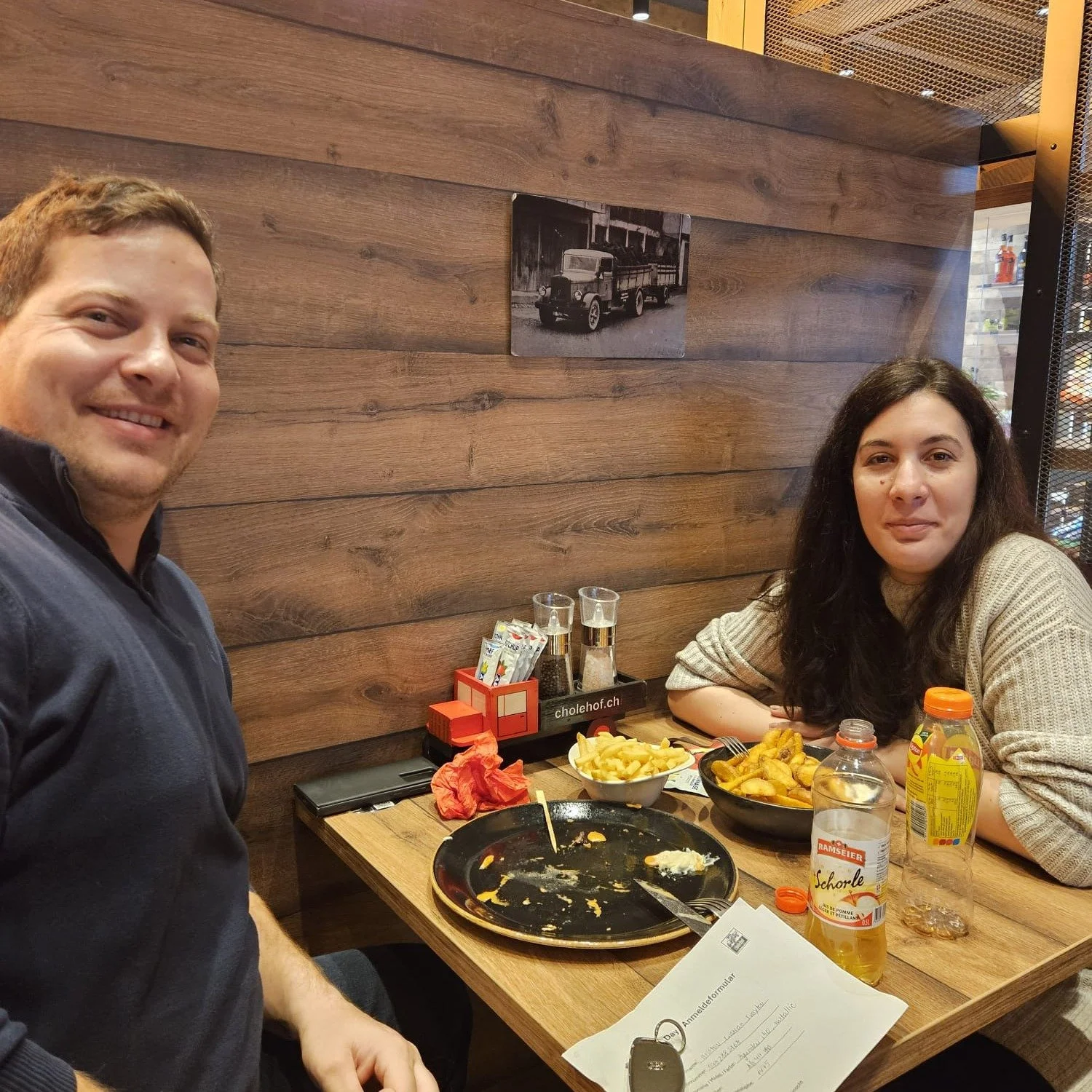 🚗💦 Der Carwash Day ist gestartet!
Trotz Regenwetter l&auml;uft unsere Waschstrasse schon auf Hochtouren &ndash; das Team gibt Vollgas! 💪

Komm sponti vorbei &ndash; es gibt noch freie Pl&auml;tze f&uuml;r eine Gratis-Autow&auml;sche!
W&auml;hrend 