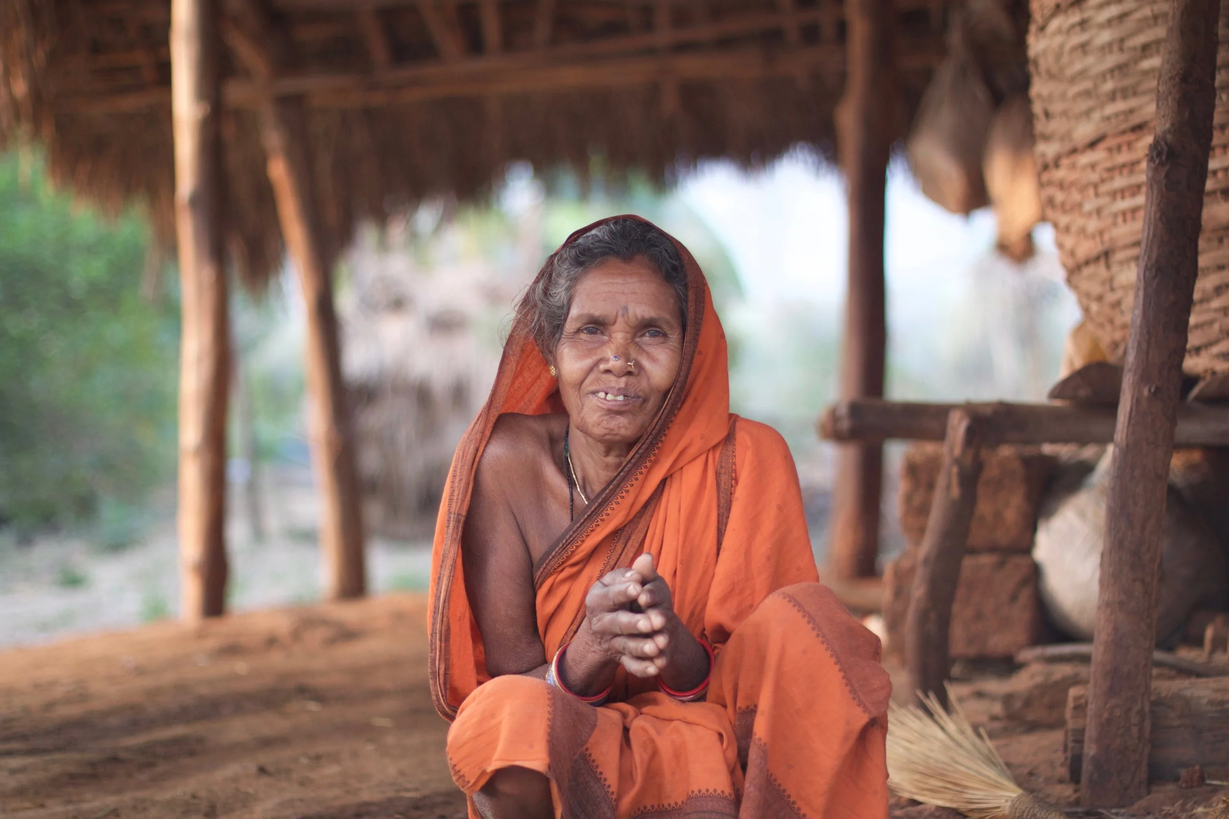 Woman squatting_India.jpg