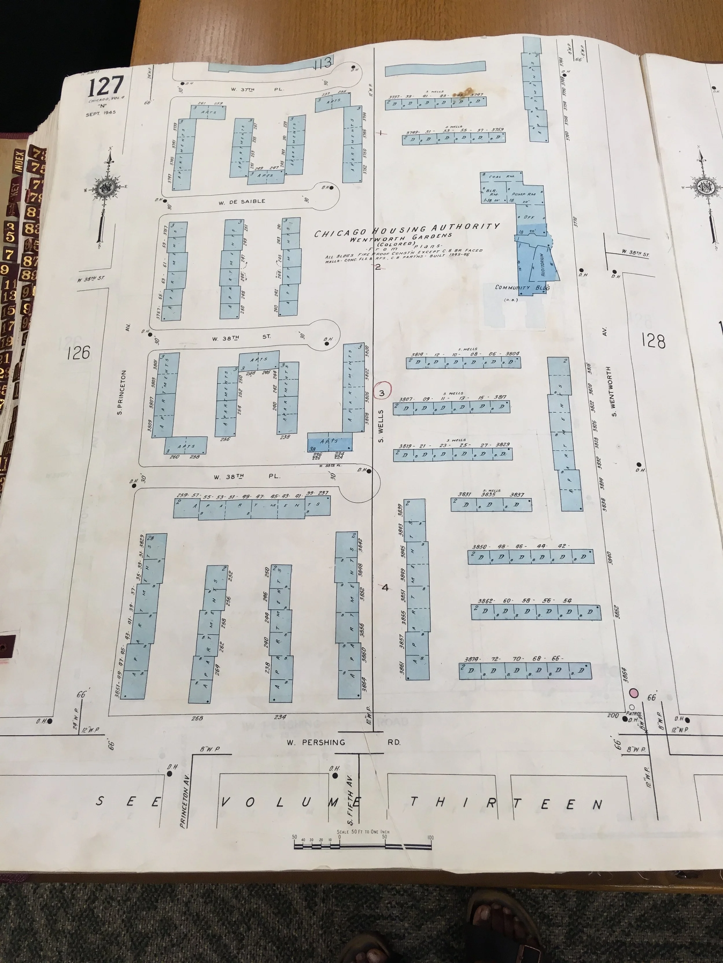 Building the Wentworth Gardens housing projects. Courtesy EDR, copyright holder of the Sanborn maps.