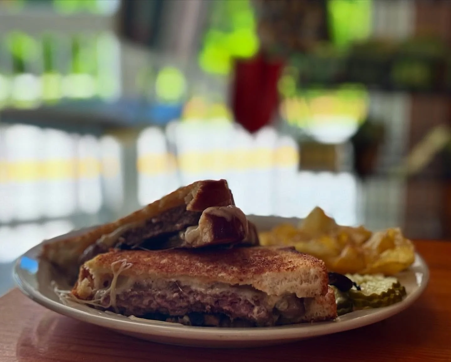 SPECIALS!! Mushroom and Swiss Patty Melt $16

- Toasted White Bread, 6 oz Beef Patty, Grilled Portobelle Mushrooms, Garlic Aioli, Swiss Cheese, Grilled Onions. 

Chopped Italian Salad $15

- Chopped Romaine tossed with Genoa Salami, Pepperoni, Ham an