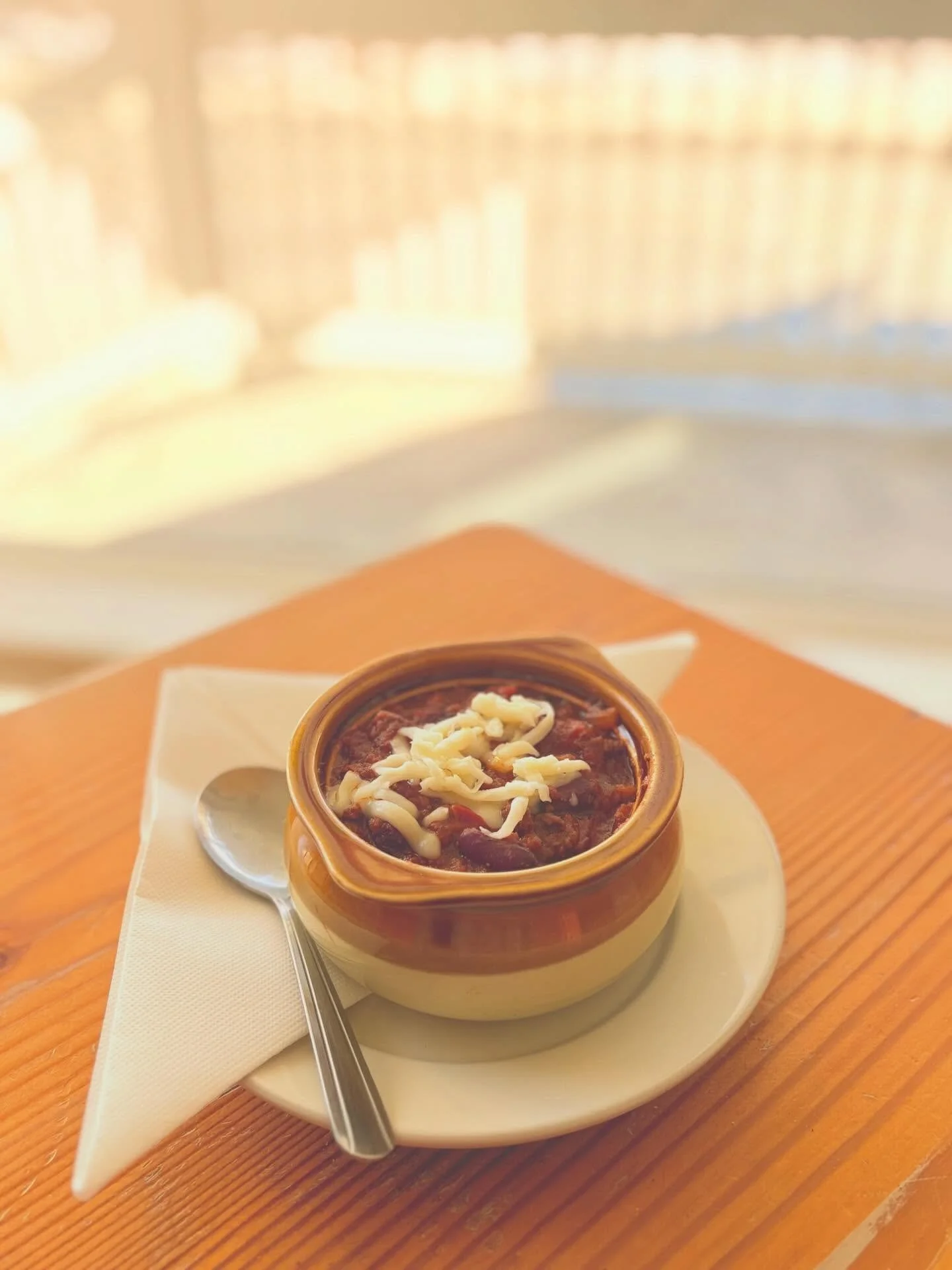 Specials!! 

Beef Chili ($6 or $8)
Ground beef, kidney beans, diced tomatoes, tomato sauce, peppers, onions, chili powder, onion powder, cumin, salt, and pepper.

Seafood Salad ($12)
Imitation crab meat, celery, mayo, salt, and pepper on a hoagie rol