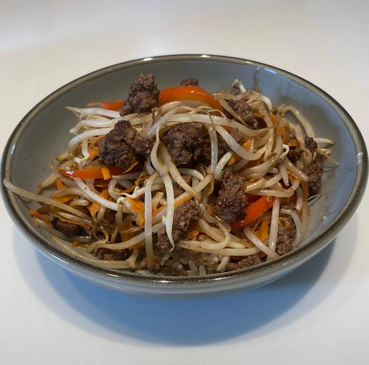 Wednesday Night Special!

Beef &amp; Bean Sprout Stir Fry ($16)
Ground Beef, Fresh Bean Sprouts, Onions, Bell Peppers, Black Garlic, Fresh Garlic, Carrots, Medium Grain Rice, Soy Sauce, Tamari, White Rice Vinegar, Marin, Sesame Oil, Honey, Salt. #tun