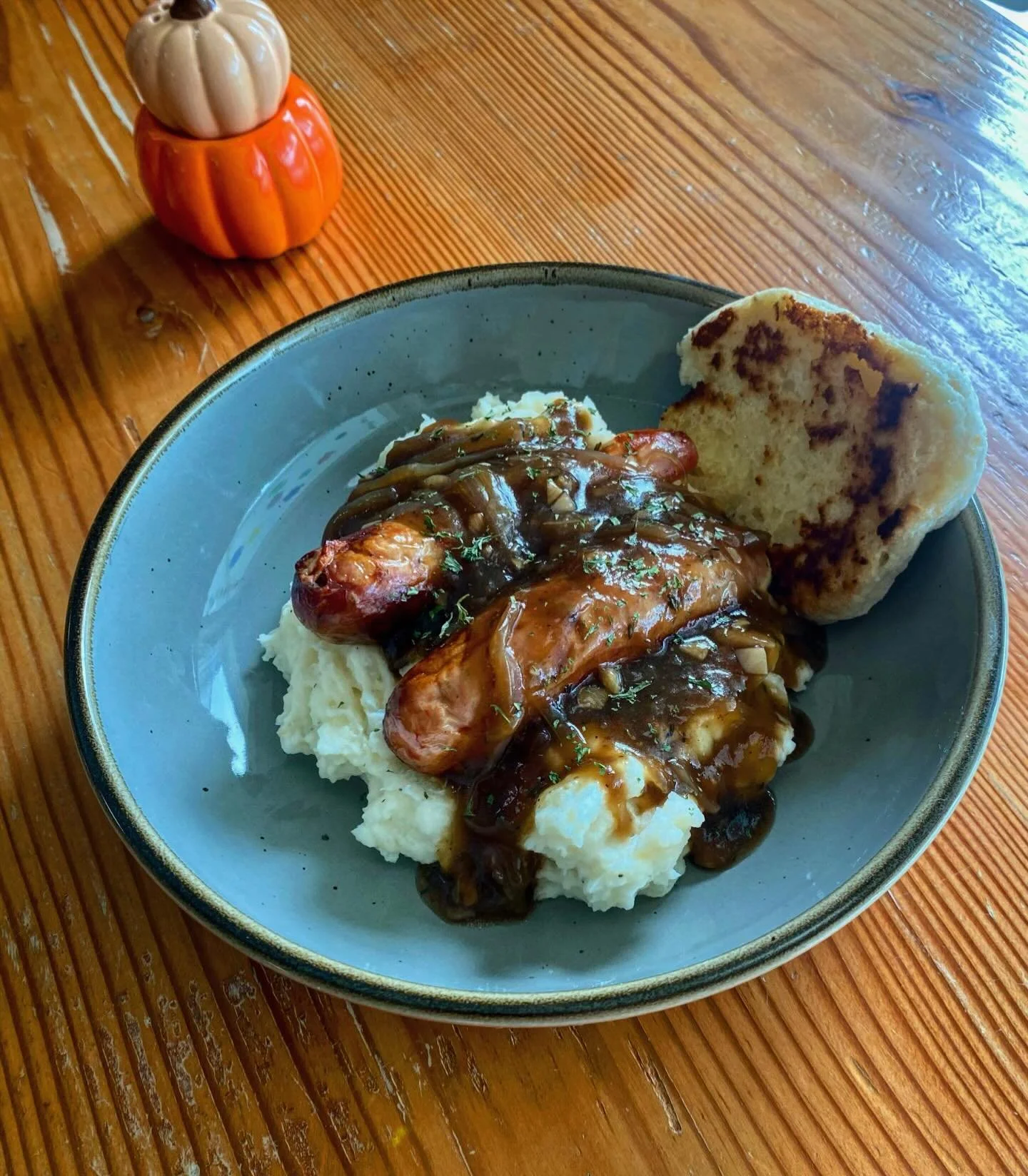 WEDNESDAY NIGHT DINNER SPECIAL

BANGERS &amp; MASH WITH ONION GRAVY ($16)

Vermont Salumi Italian Pork Sausage, Potatoes, Onions, Garlic, Sour Cream, Butter, Half n Half, Thyme, Beef Stock, Cornstarch, Salt and Pepper. Served with Half a Toasted Bisc