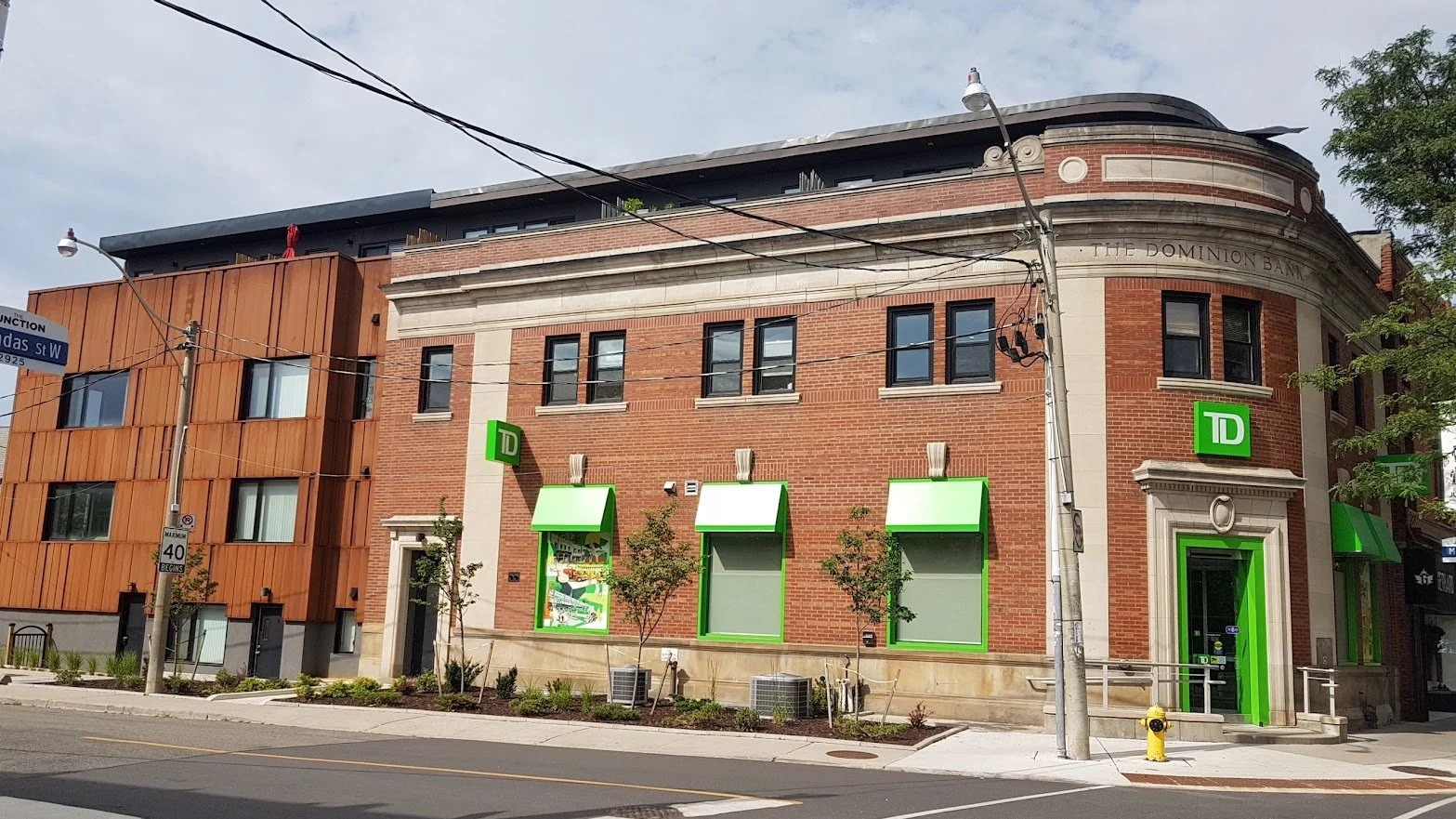 dundas 6.jpg