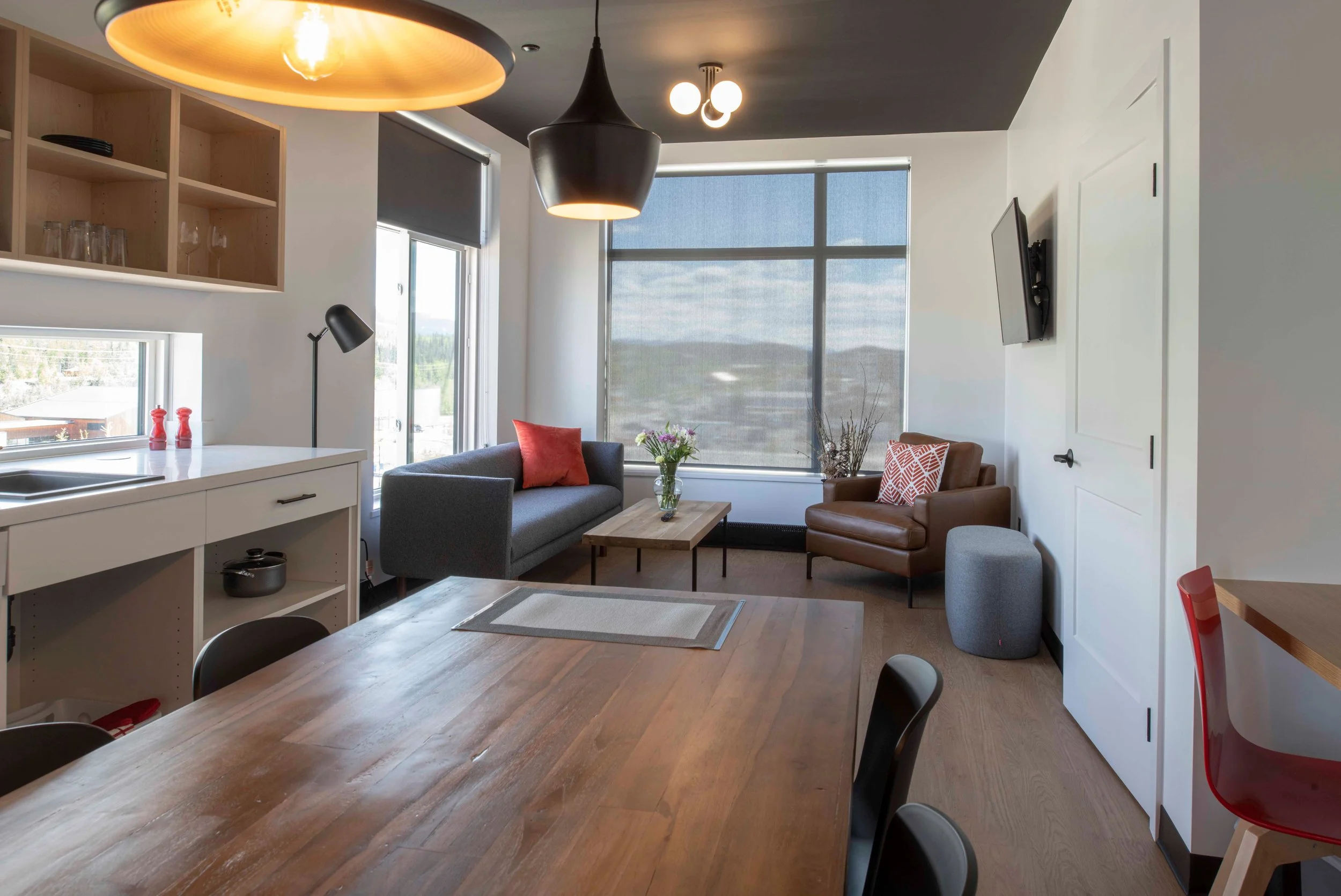 Raven Inn_A2KQ_05.jpg