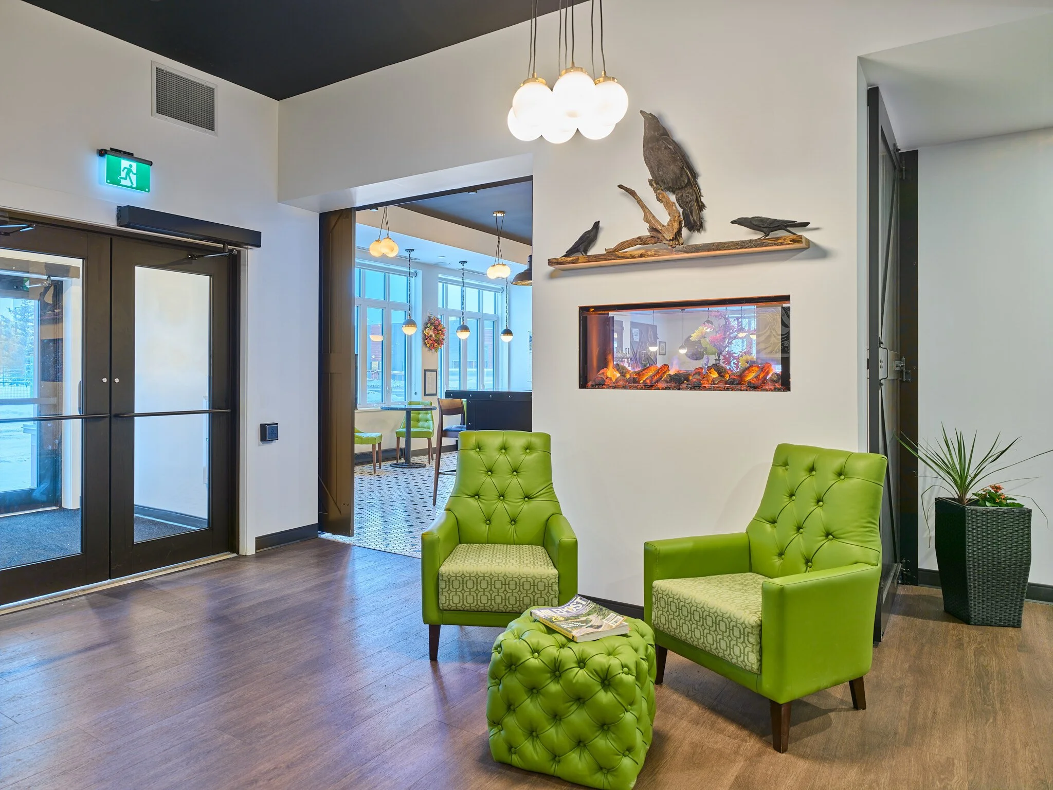 Red Raven Inn Rooms & Suites — Raven Inn & Suites
