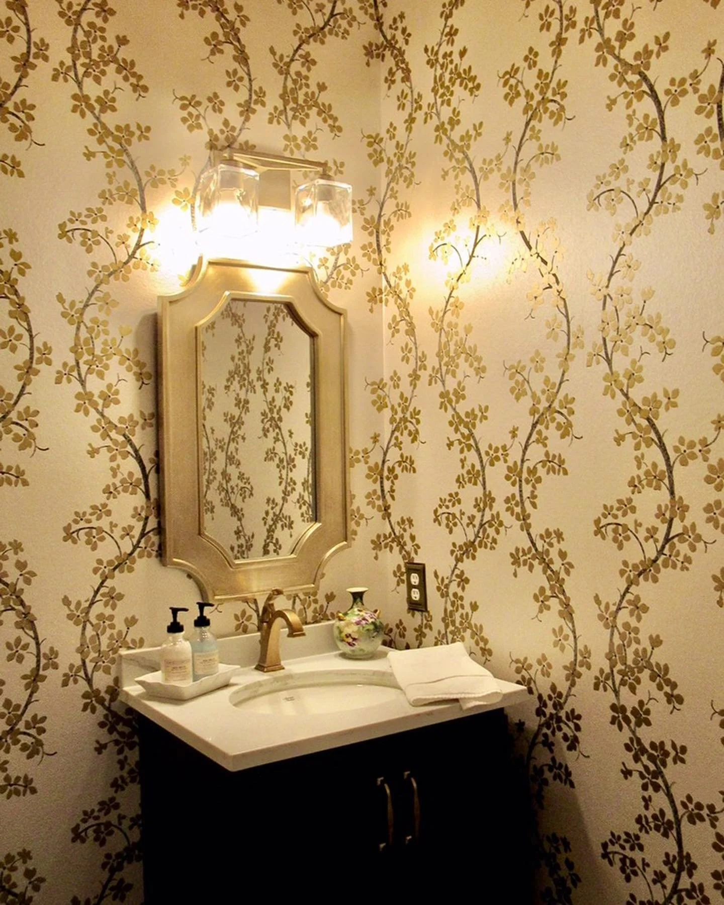 182609732_374796360493358_6266760610503696139_n.jpg