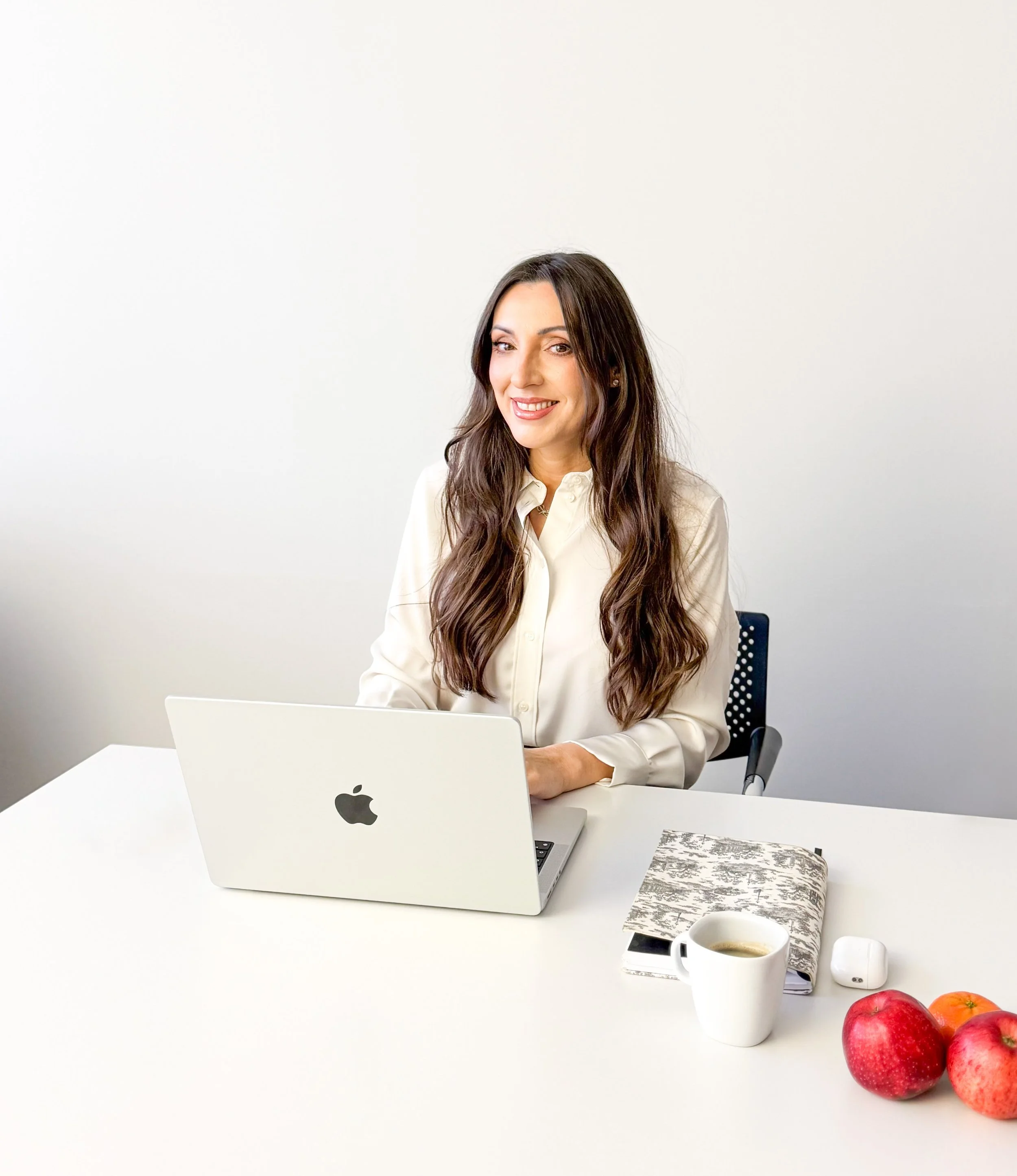 Szilvia Molnar delivering a corporate wellbeing talk to a live audience