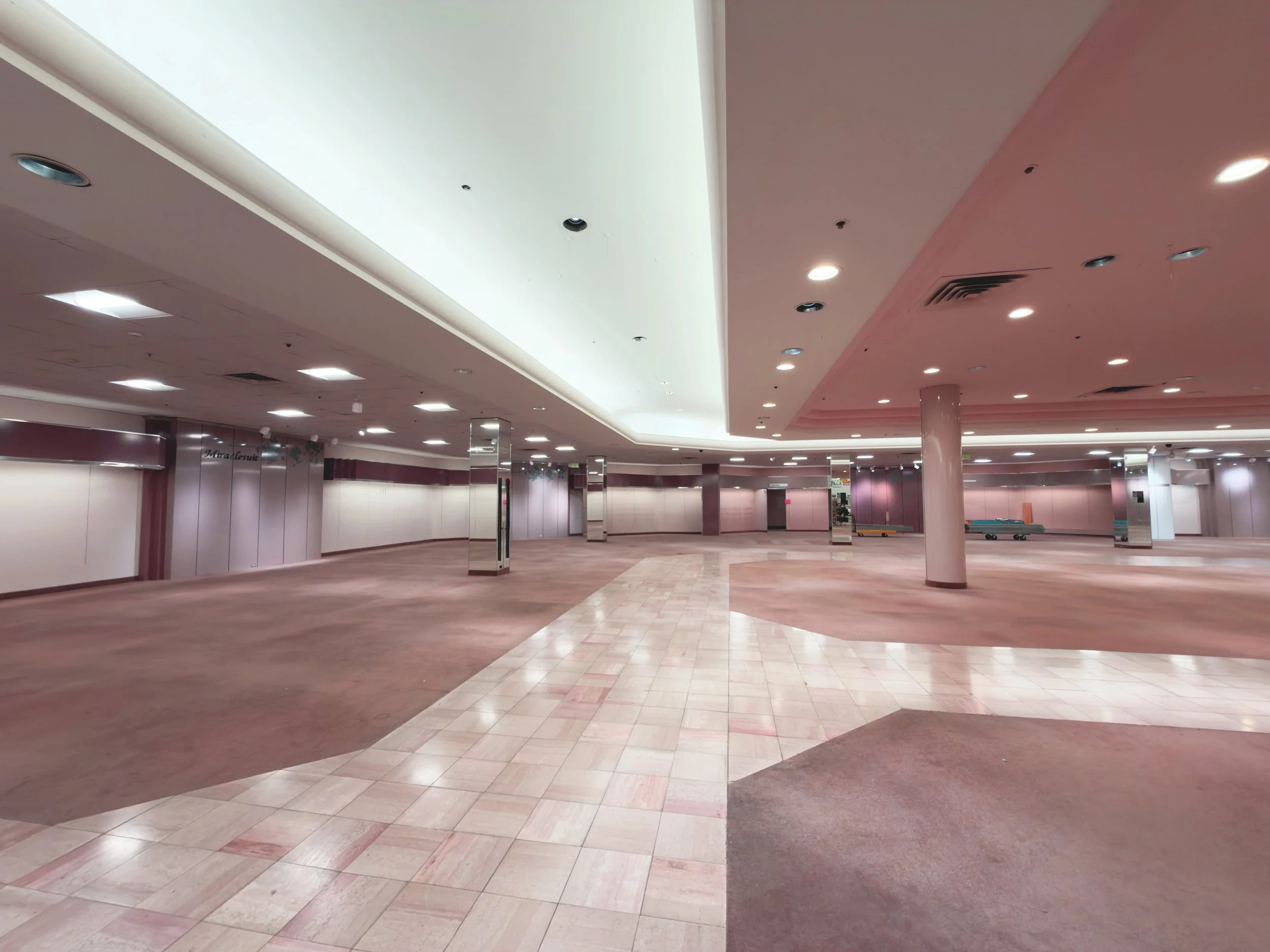 empty macys 2.jpg