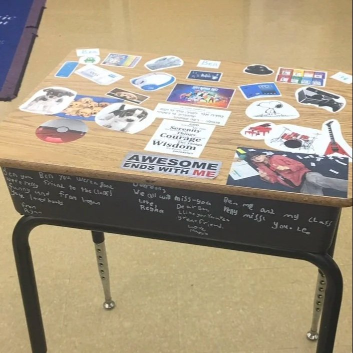 %2318+Desk.jpg
