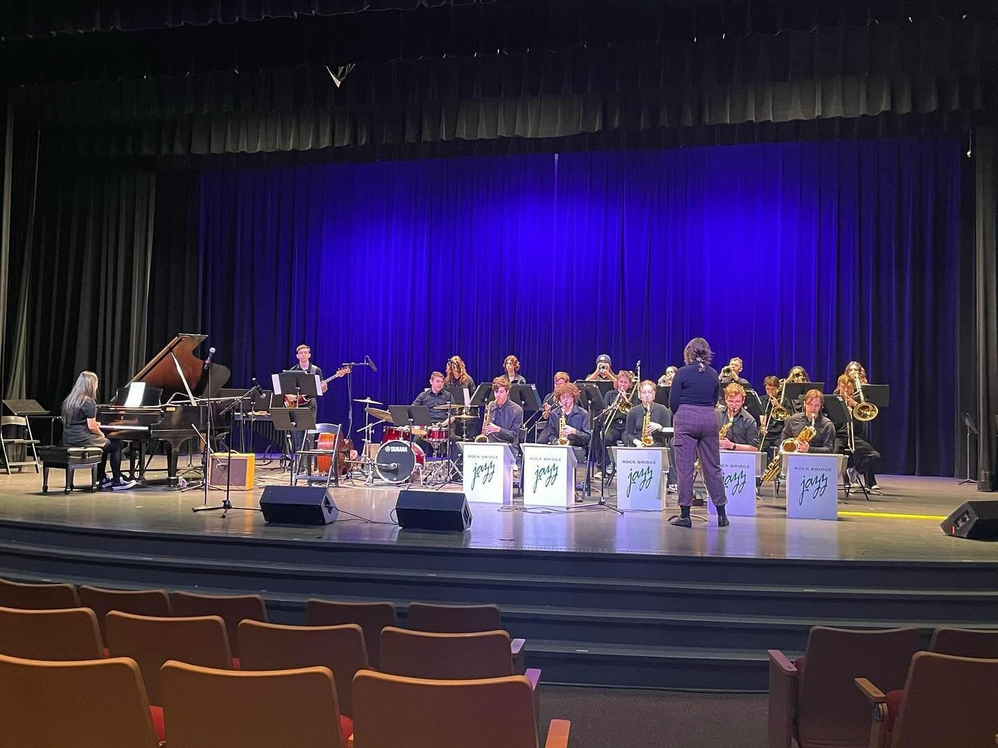 The RBHS Jazz Ensemble had a wonderful performance yesterday at the 18th and Vine Jazz Festival in Kansas City! Congratulations to the students, Patrick Sullivan, and student teacher Nicole Tinsley for a job well done! Students and staff had an amazi