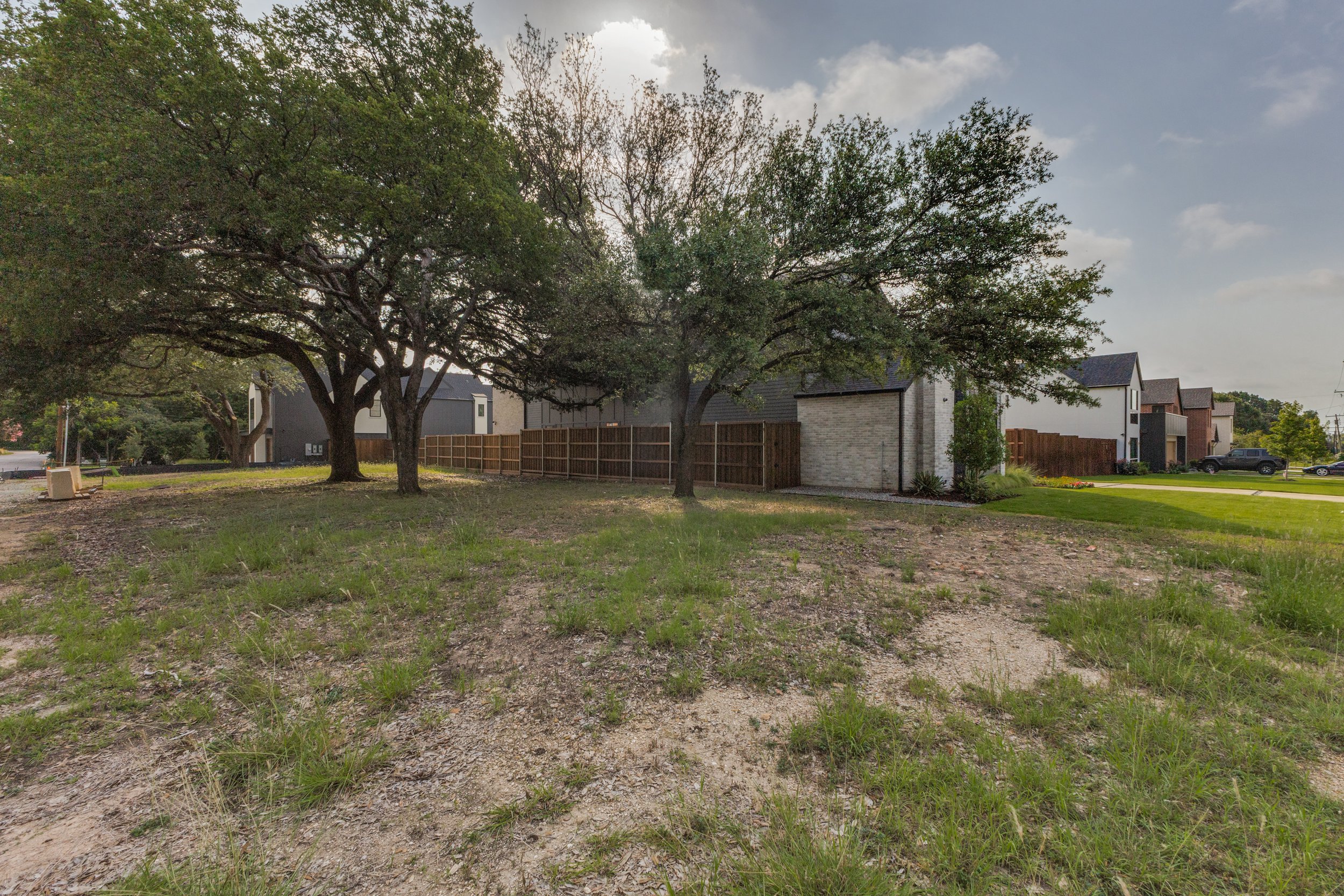 1606-old-gate-ln-dallas-tx-75218-High-Res-1.jpg