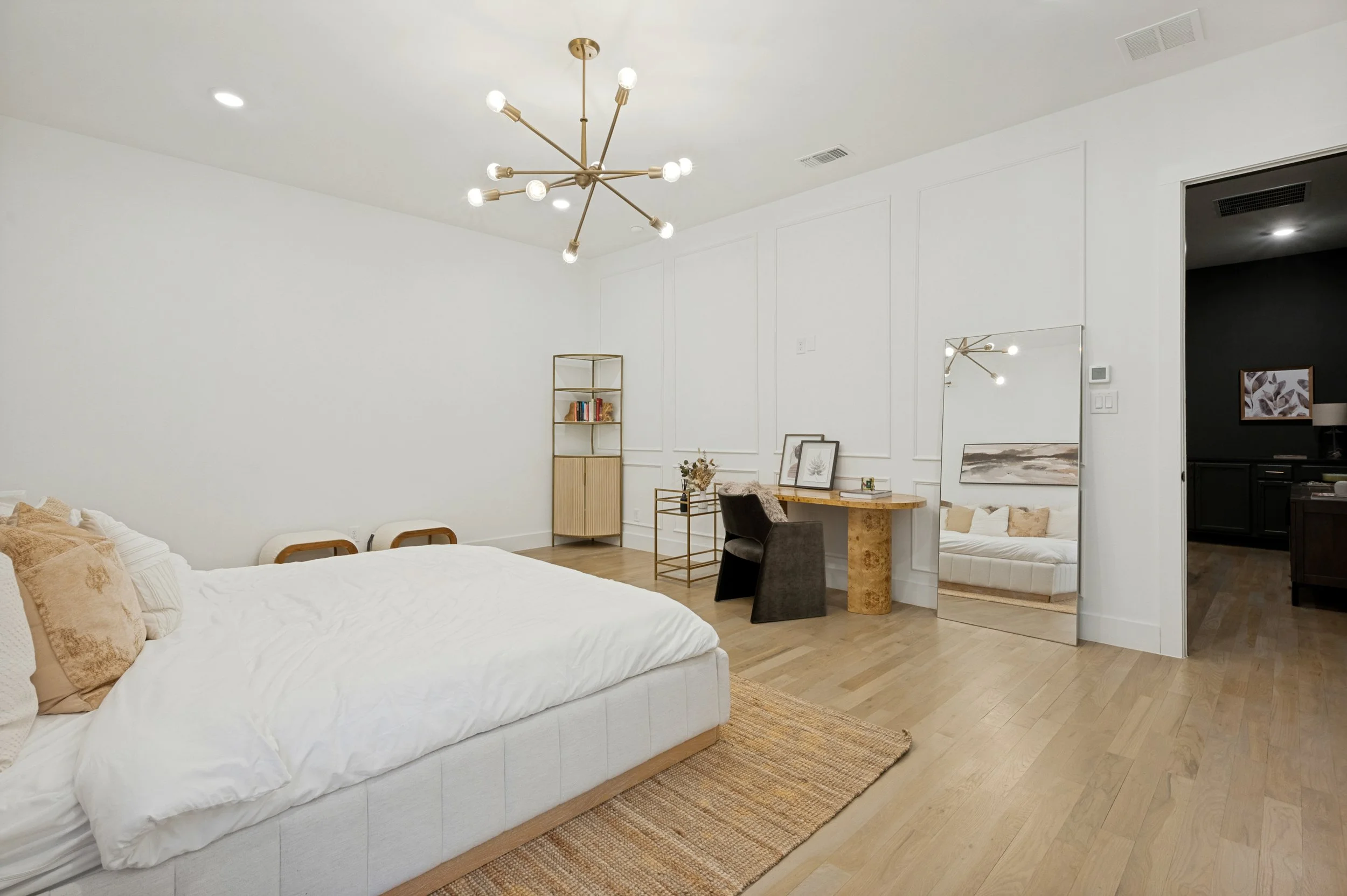 9118-prado-ln-dallas-tx-75220-High-Res-13.jpg