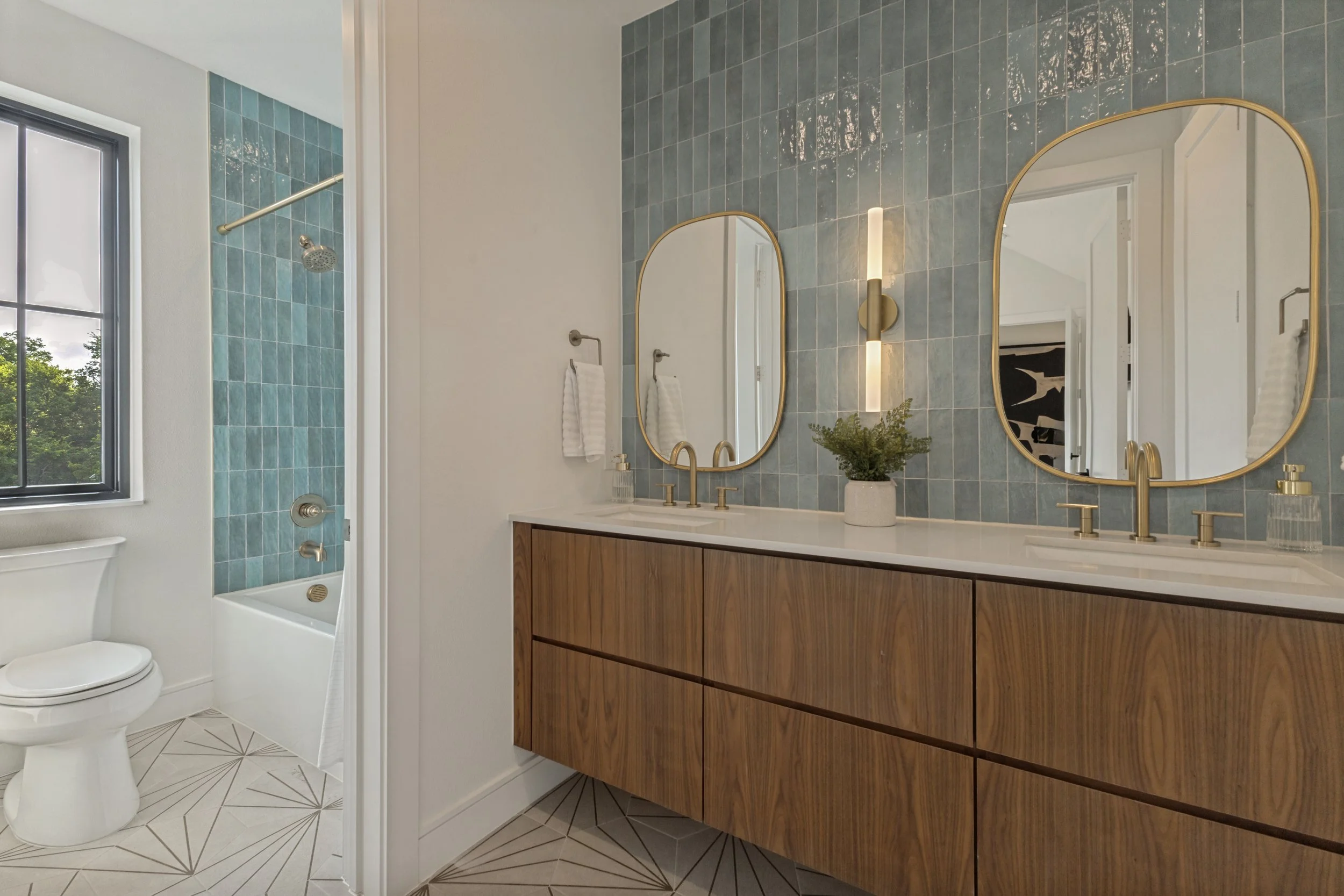 1606-old-gate-ln-dallas-tx-75218-High-Res-28.jpg