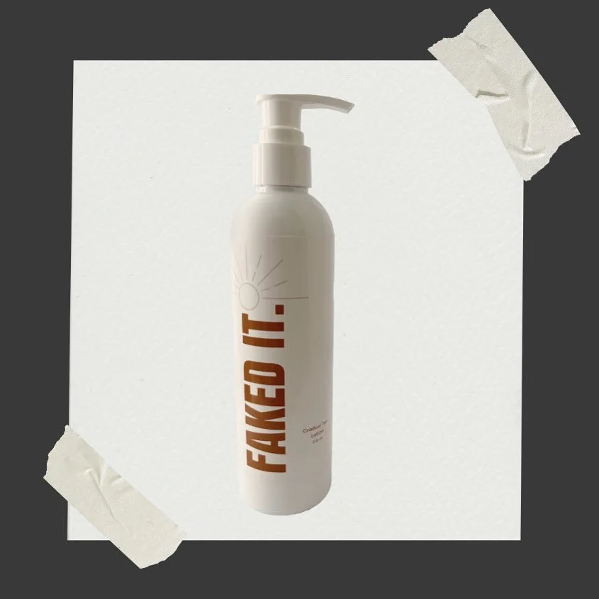 Looking for an easy sun kissed glow between spray tans? Meet the MVP our gradual tanning lotion works to extend your spray tan BUT also is the perfect easy to use self tanner for a buildable sun kissed streak free glow for anytime of year 👌