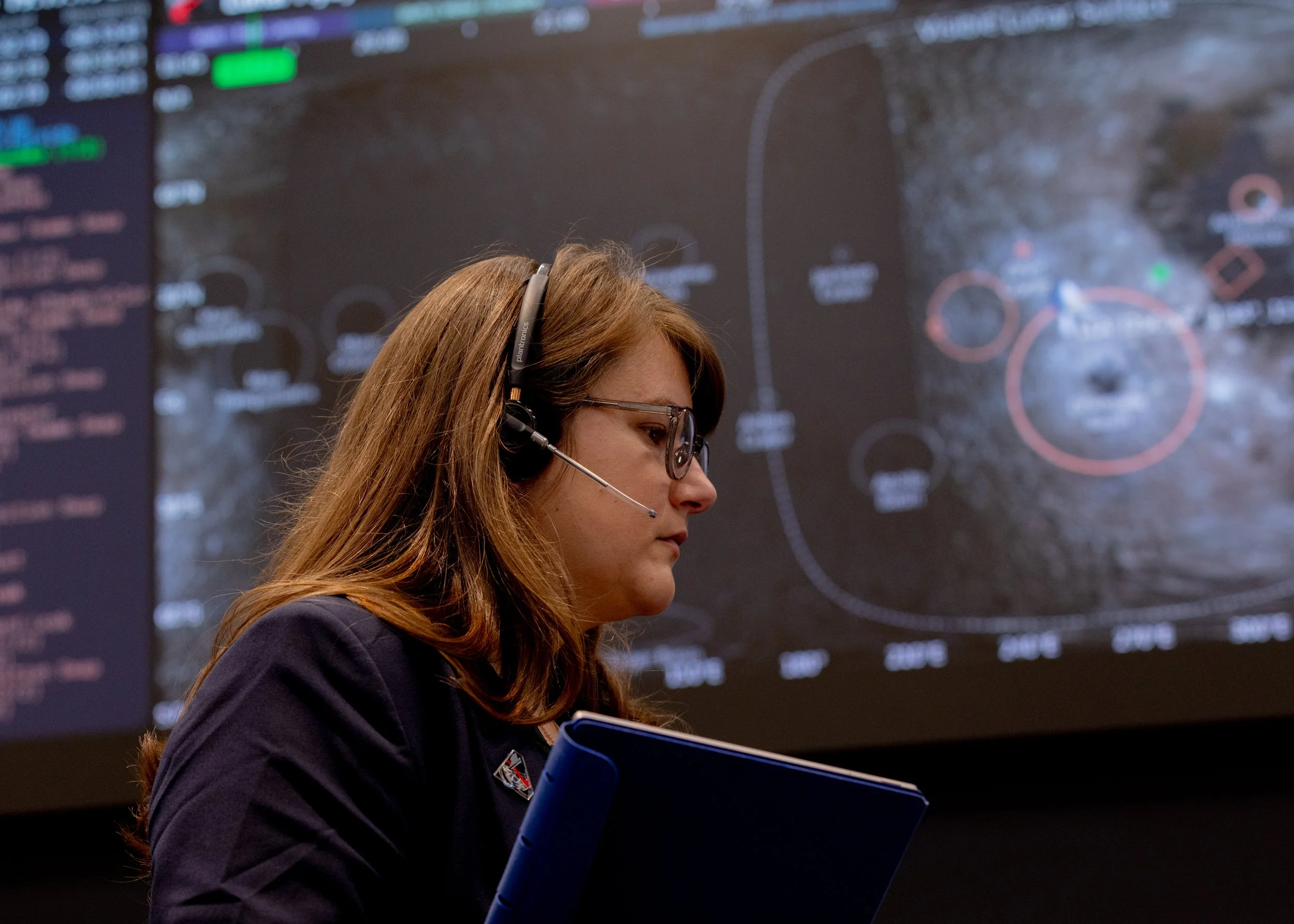 Klos, Cassandra_NYT_ArtemisFlyBy_JSC_2085_.jpg