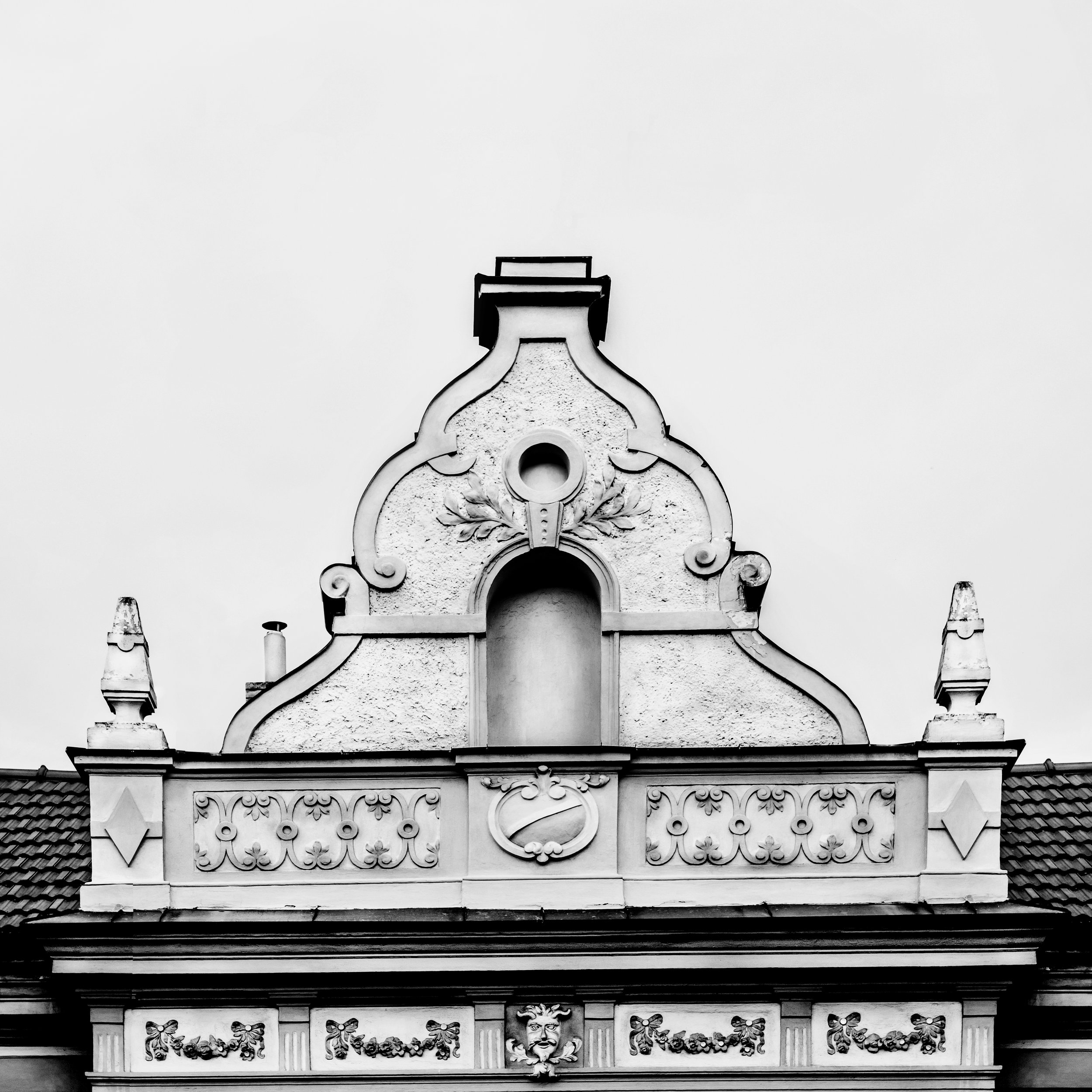 strana_7_Stránská_průčelí01.jpg
