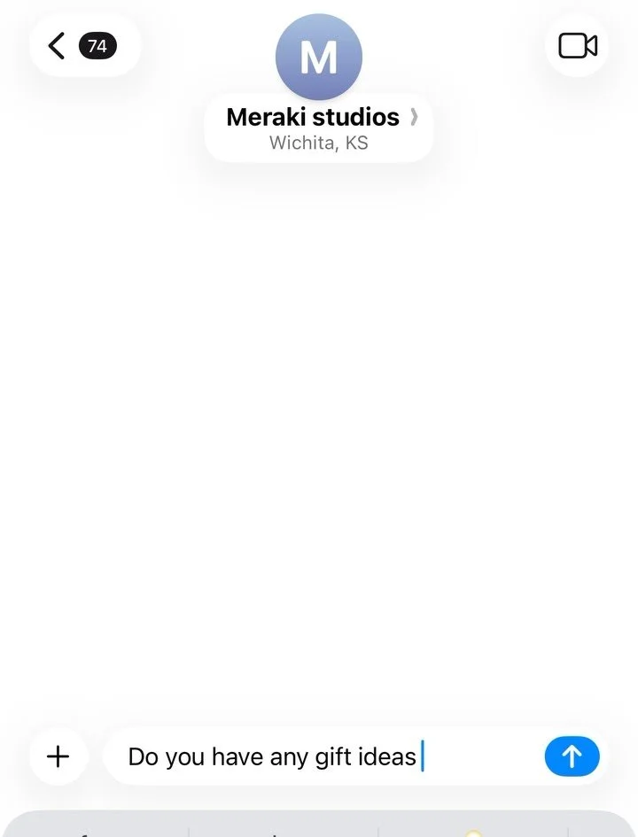 MOTHERS DAY INSPO 🌷
Your digital reminder to take extra care of your mom MAY 10th! 
We&rsquo;ve curated the perfect Mother&rsquo;s Day gift guide to treat the women who deserves the most💌