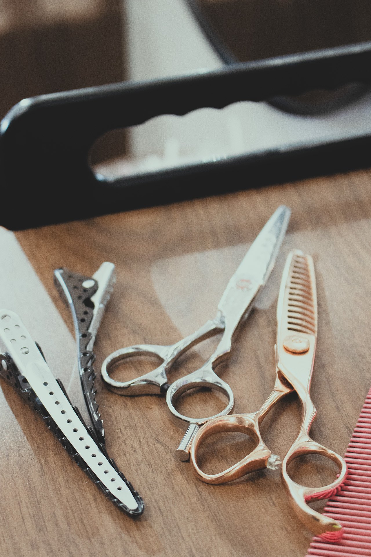 salon studio suite rental beauty space for rent for beauty professionals in Okotoks and Calgary