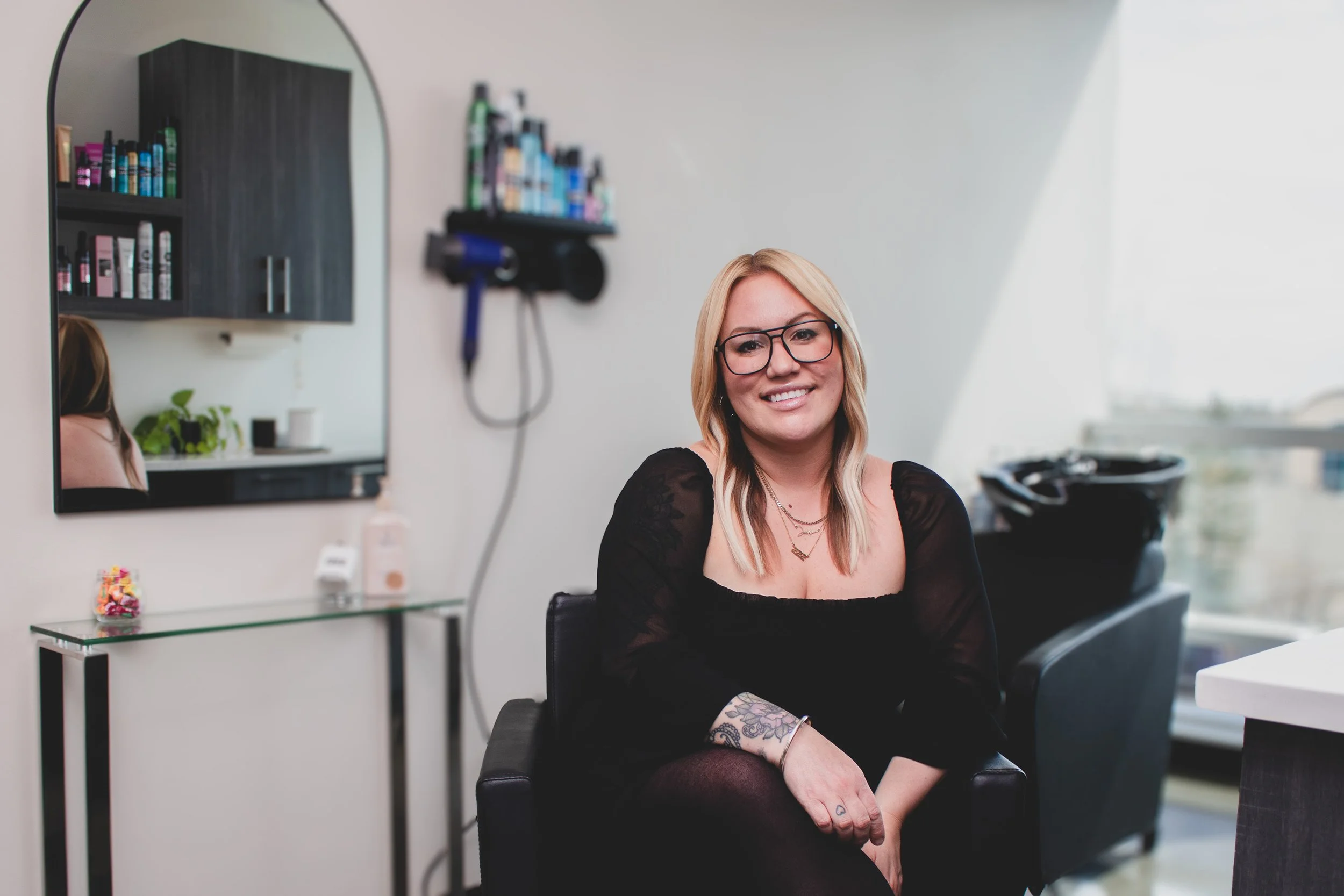 salon studio suite rental beauty space for rent for beauty professionals in Okotoks and Calgary