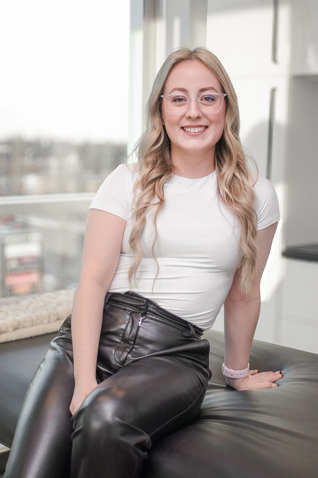 salon studio suite rentals beauty treatment rooms for rent in Calgary and Okotoks