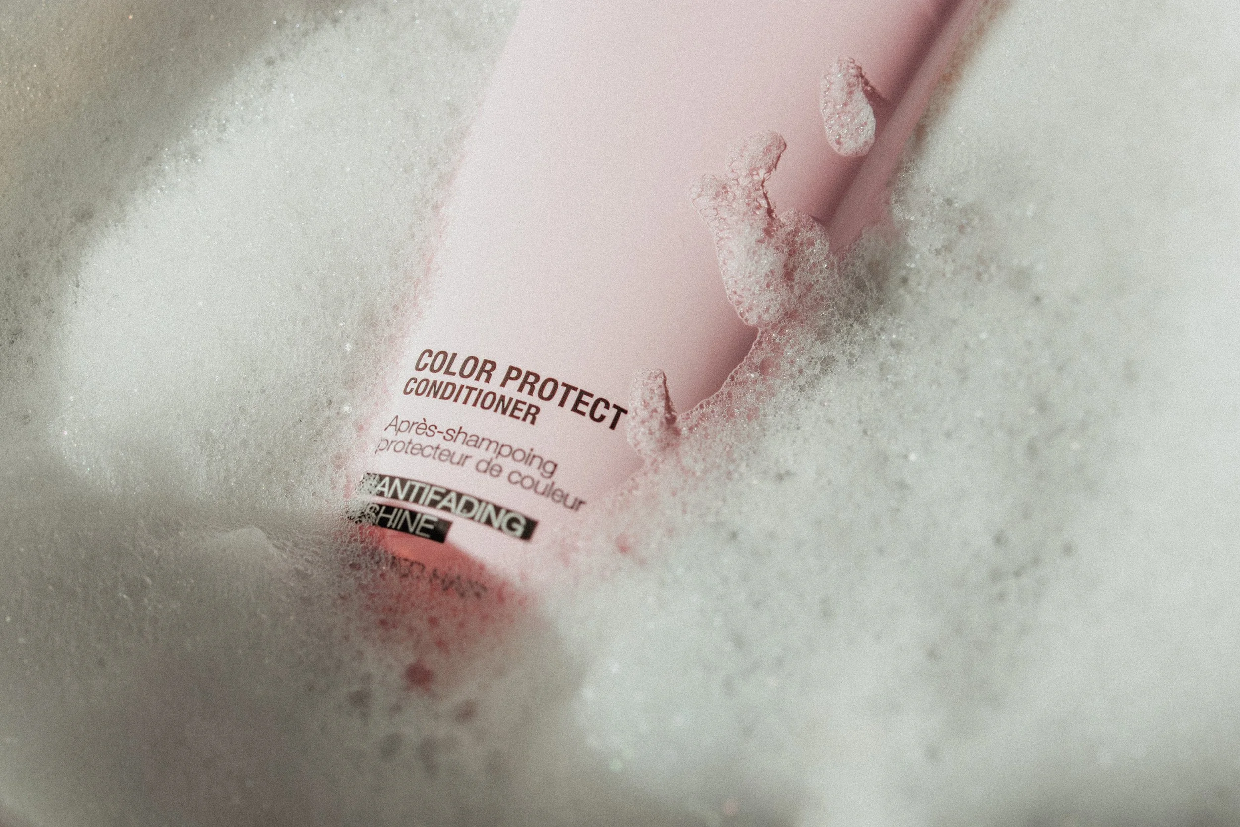 salon studio suite rental beauty space for rent for beauty professionals in Okotoks and Calgary