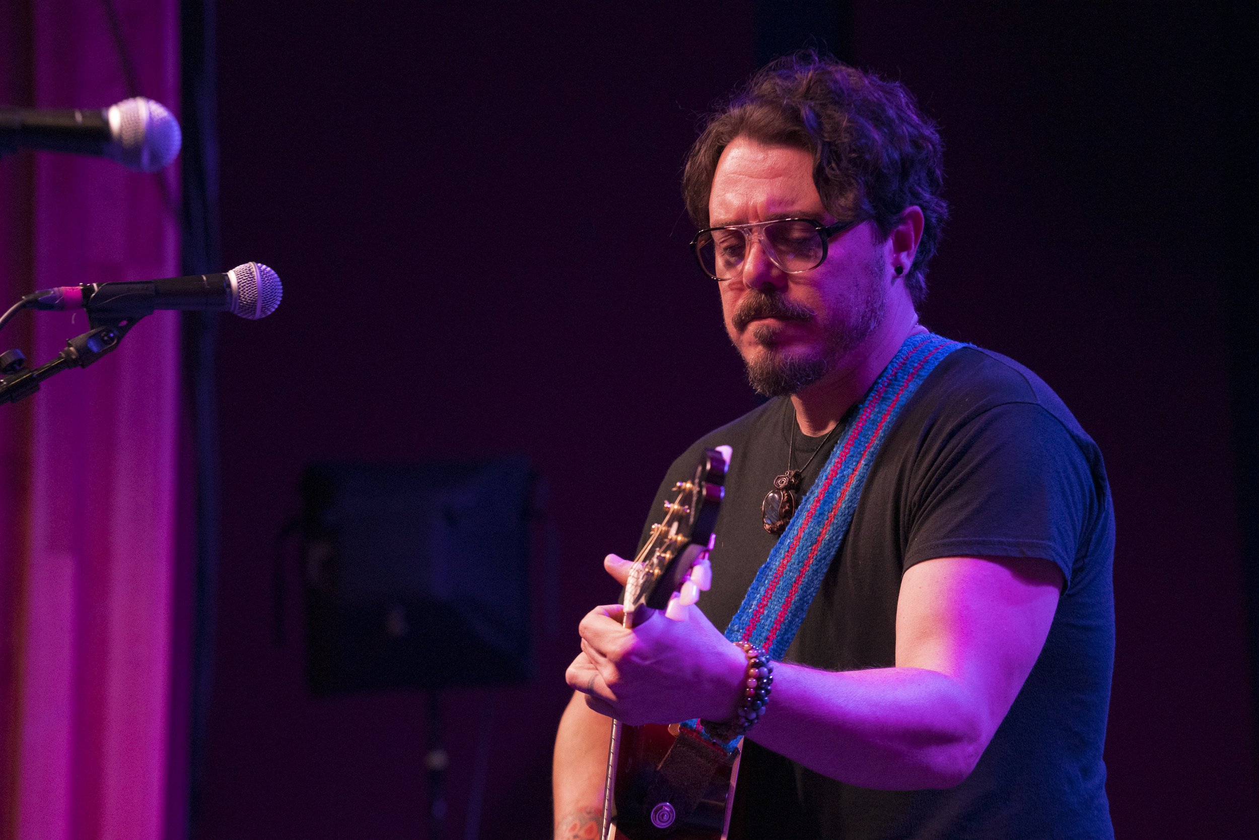 Hank Nightshade performing "Dirt."
