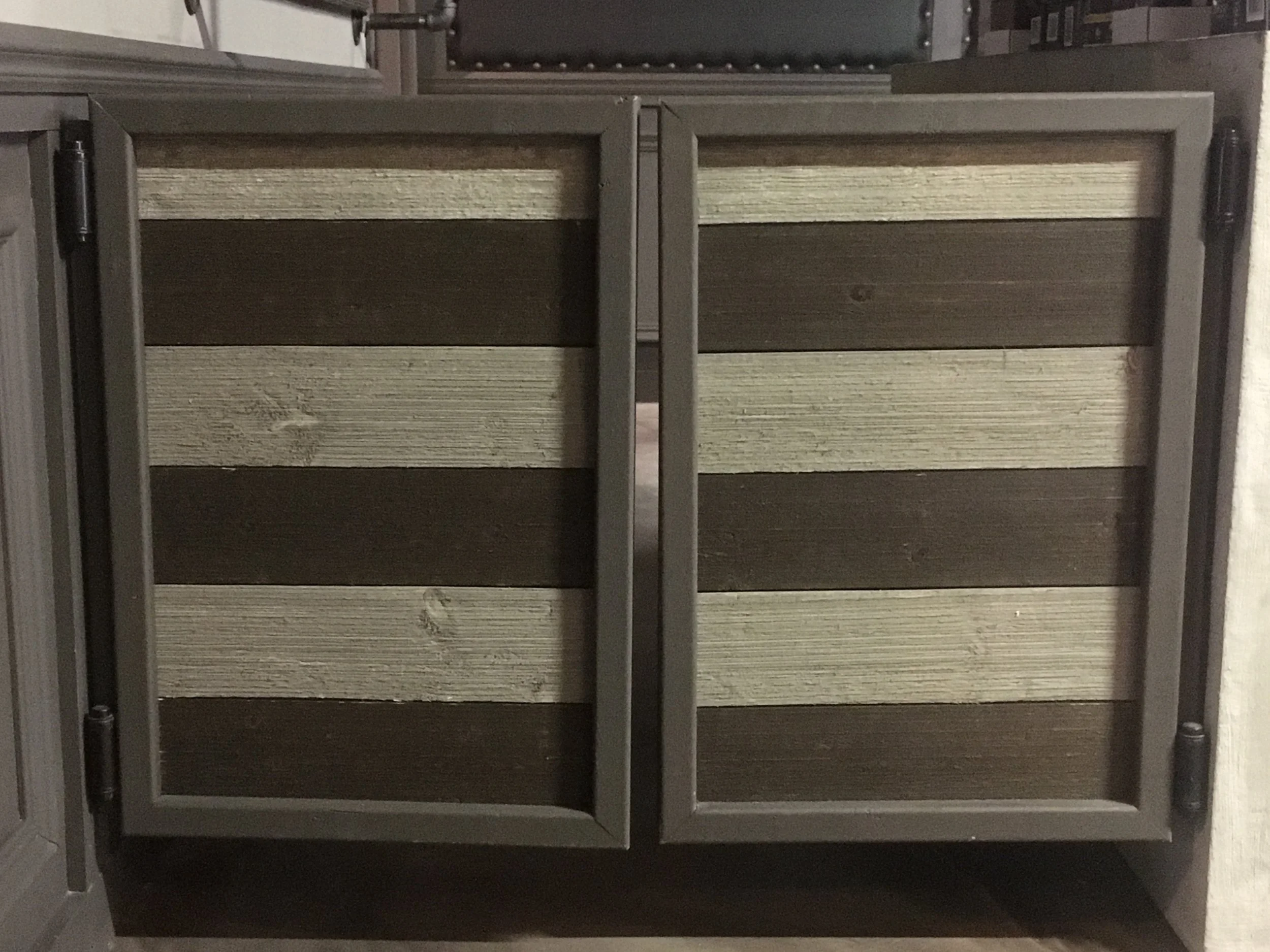 Site built saloon doors