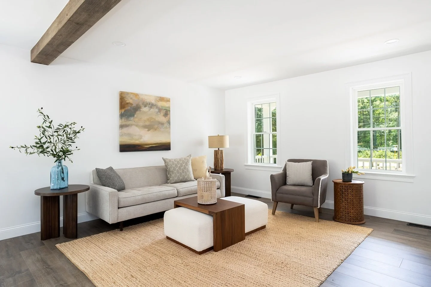 Another one complete! 🔨 🏡
We’re proud to share our latest new build at 65 Great Neck, RD, Wareham, MA - now on the market! This 3 bed, 2.5 bath colonial was thoughtfully designed with an open concept layout, beautiful kitchen, warm finishes