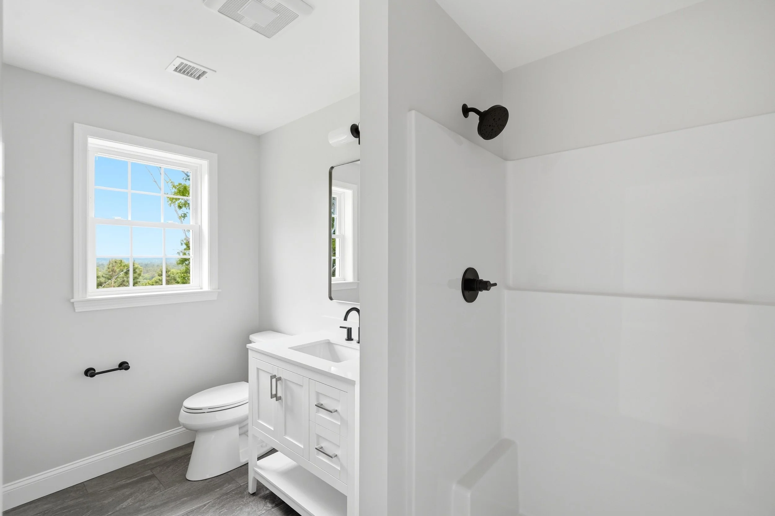 28-21 Shore Rd-27.jpg
