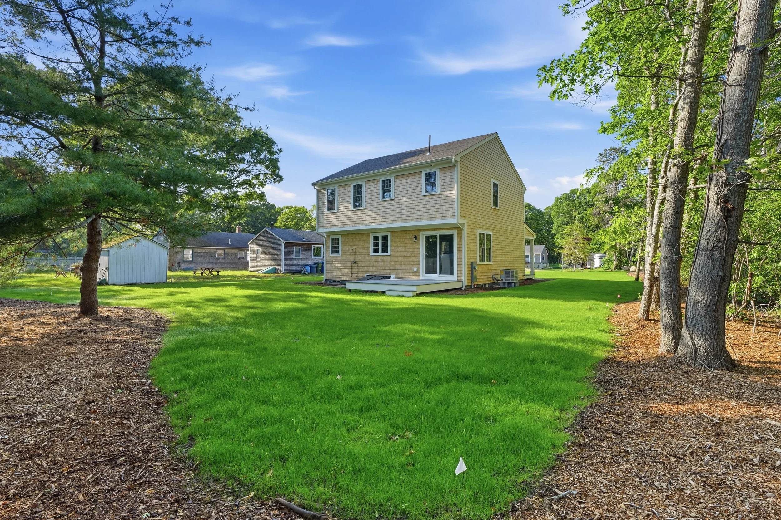 36-41 Avalon Dr-37.jpg