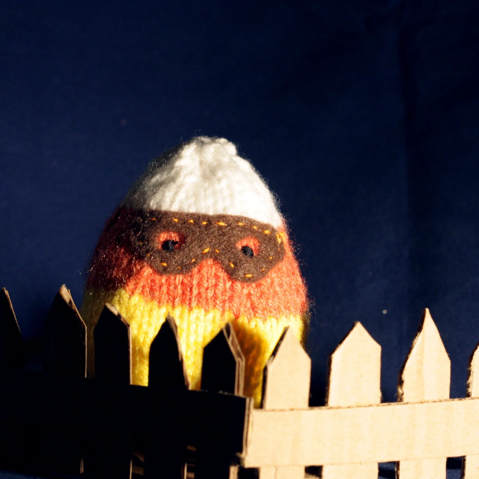 candycorn_fence.jpg