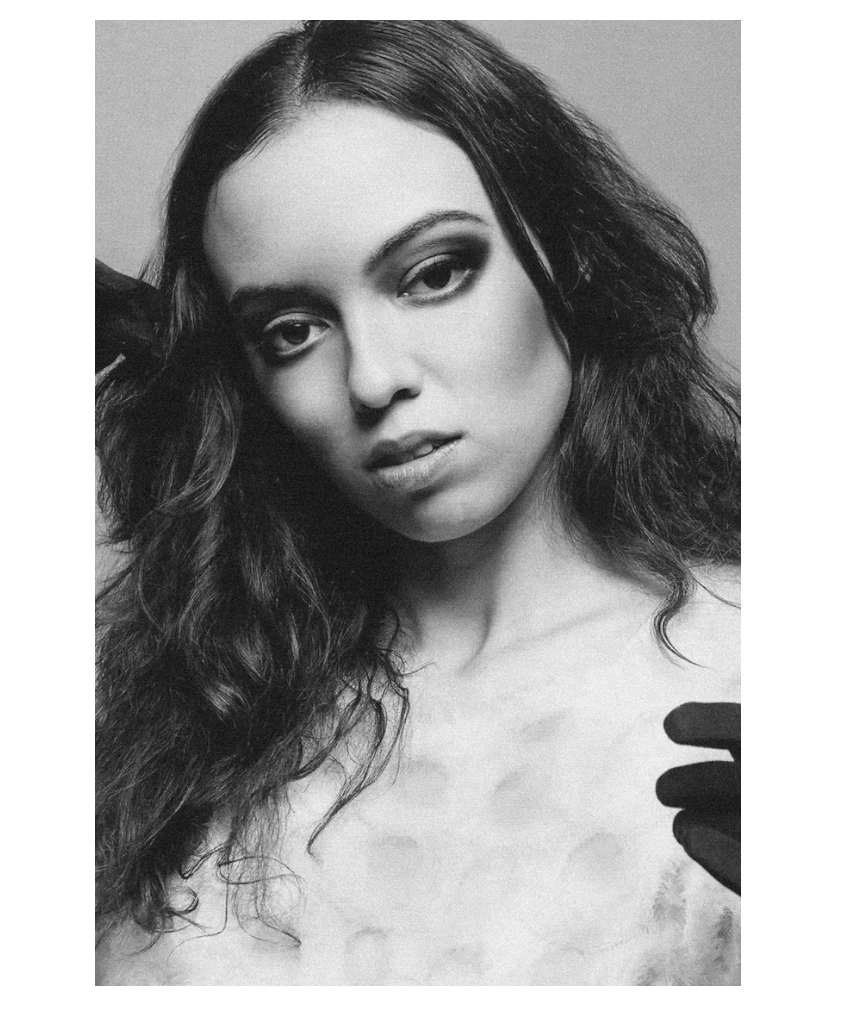 PAPERFOLD DENUO CAMPAIGN FT. ISABELLE CRESPO