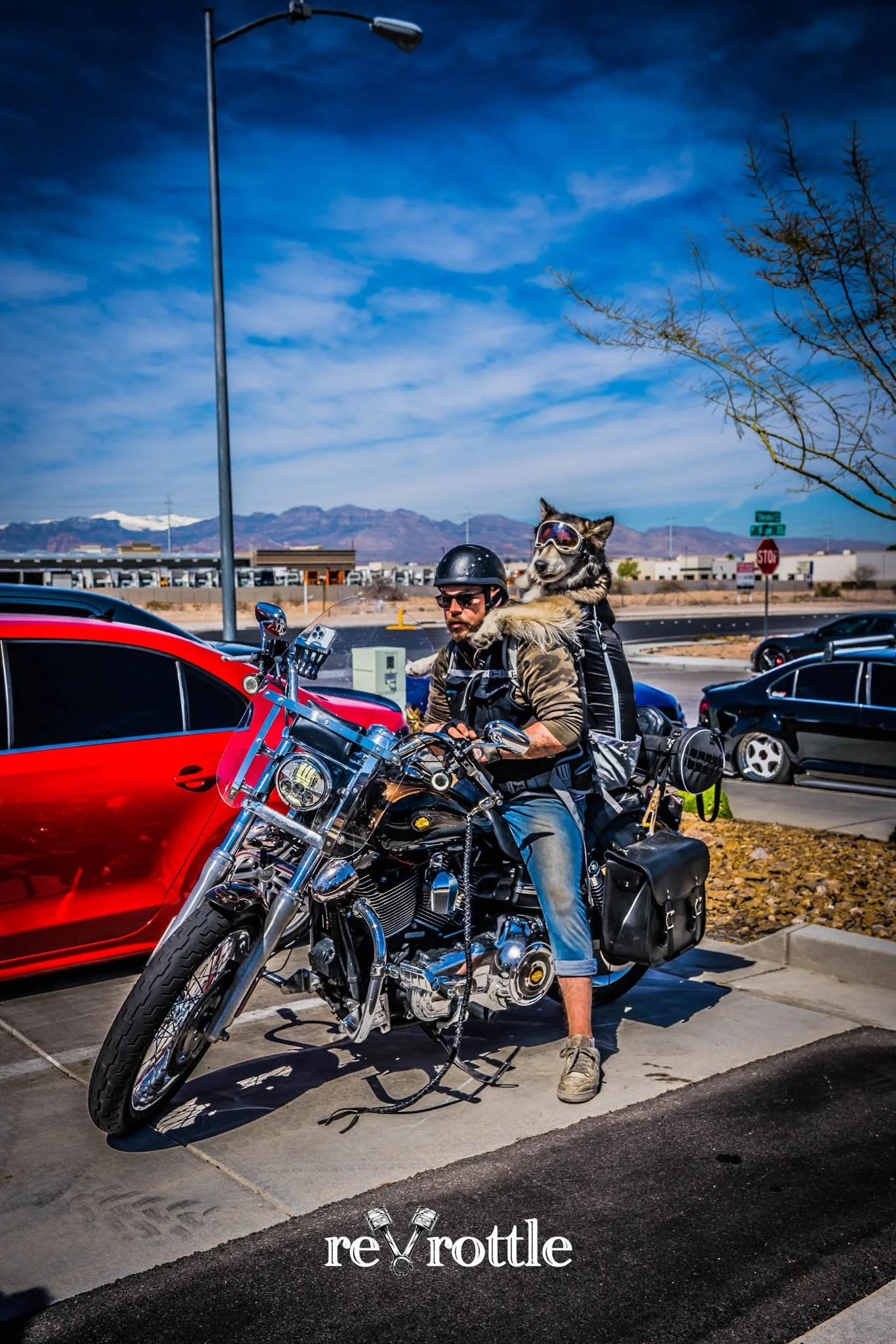 2023-04-02-Cars-and-Cafe-at-Pikey-Coffee-Las-Vegas-Car-Meets-Car-Photography-reVrottle-Vik-Chohan-Photography-Social-Media-033.jpg