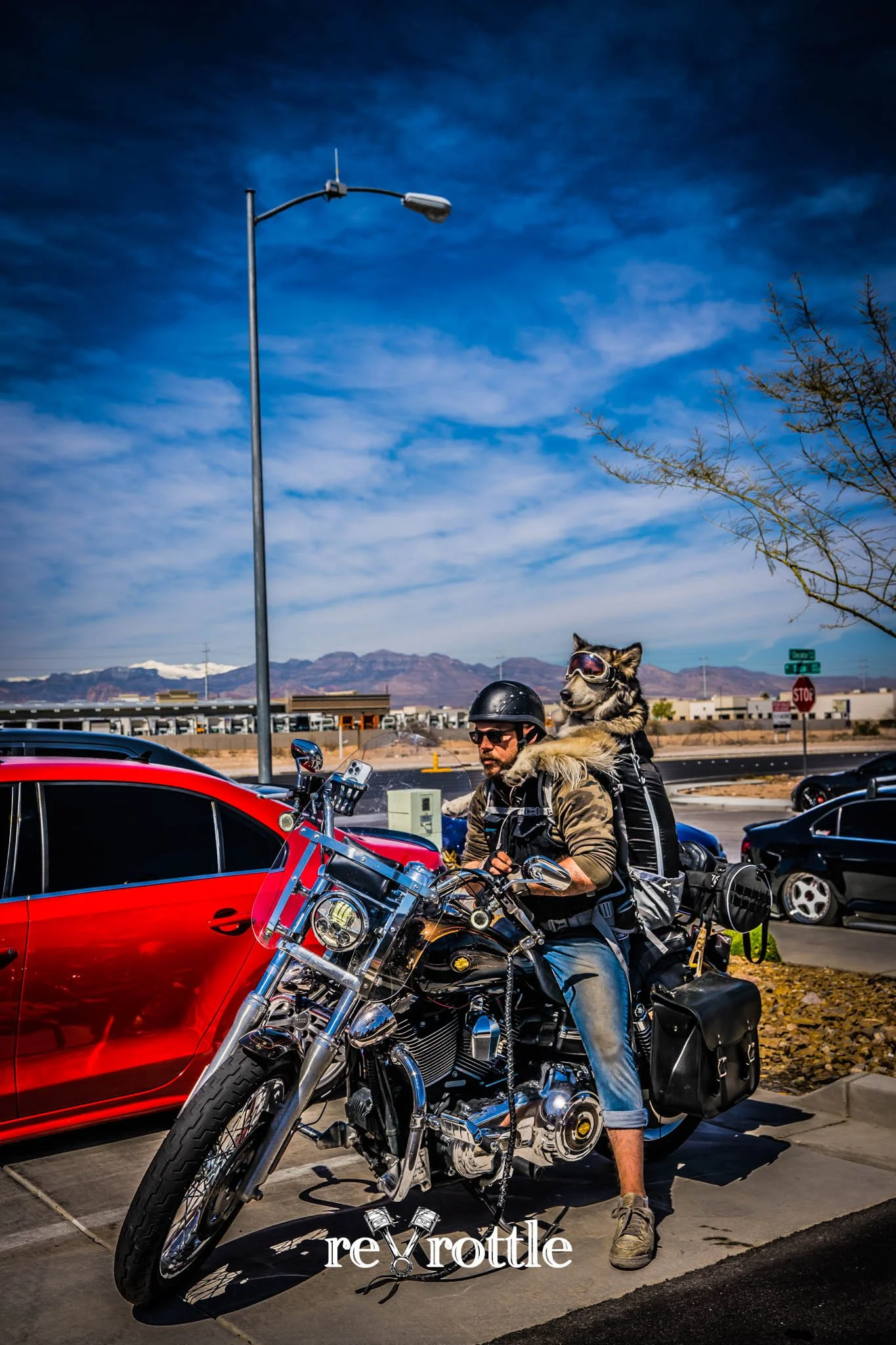 2023-04-02-Cars-and-Cafe-at-Pikey-Coffee-Las-Vegas-Car-Meets-Car-Photography-reVrottle-Vik-Chohan-Photography-Social-Media-034.jpg