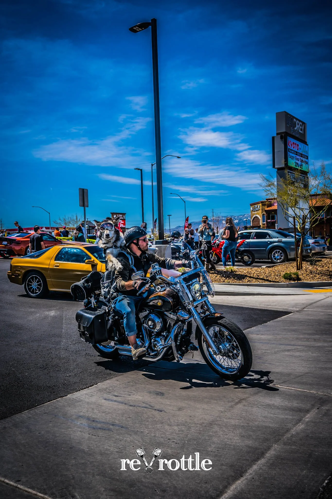 2023-04-02-Cars-and-Cafe-at-Pikey-Coffee-Las-Vegas-Car-Meets-Car-Photography-reVrottle-Vik-Chohan-Photography-Social-Media-199.jpg